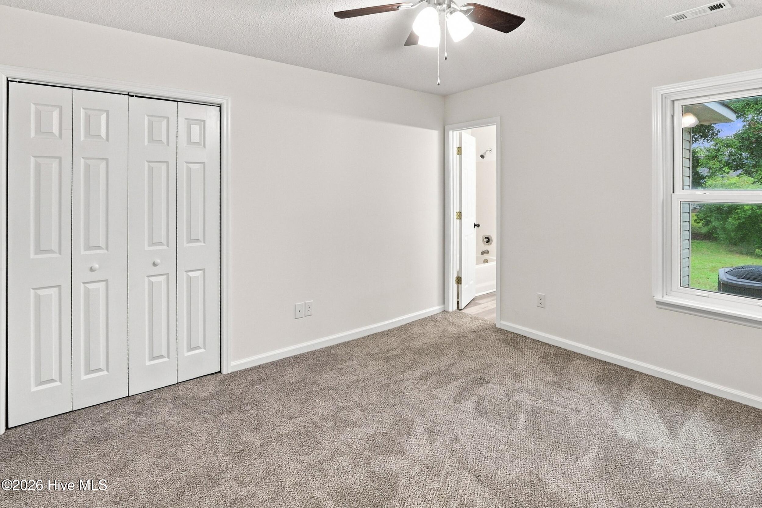 125 Live Oak Court,Midway Park