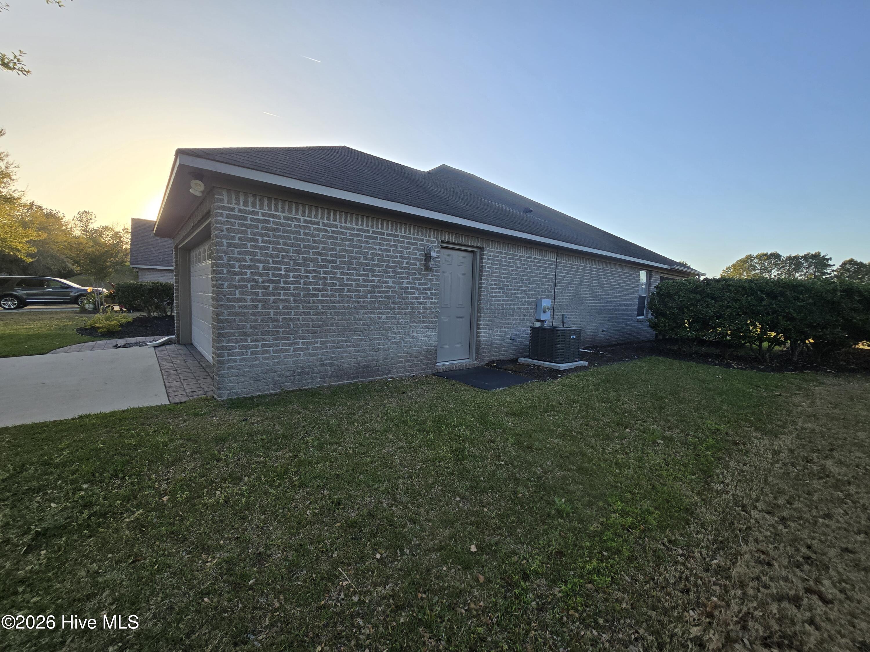 100565502 | Photo 28