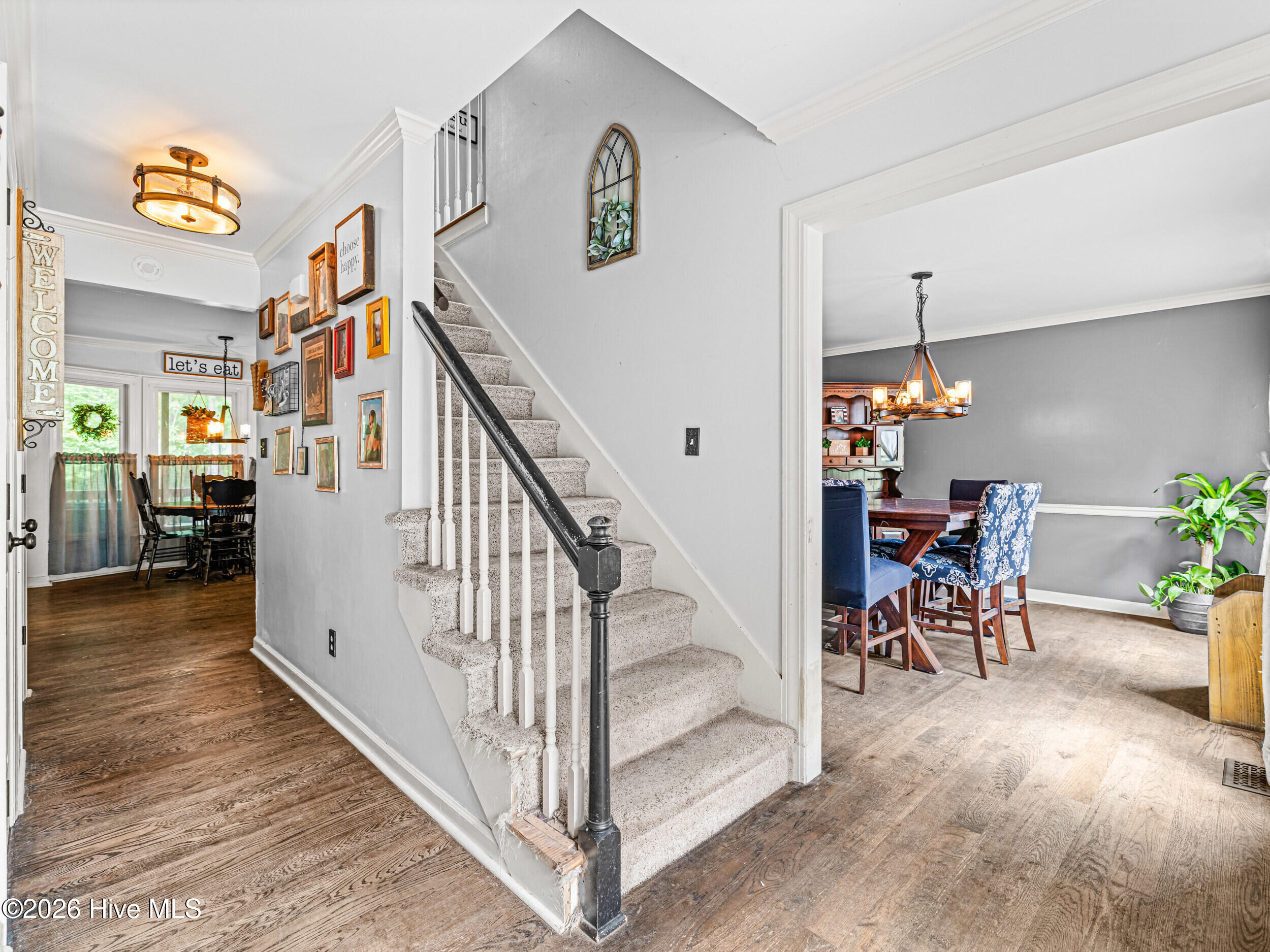 100570486 | Photo 13