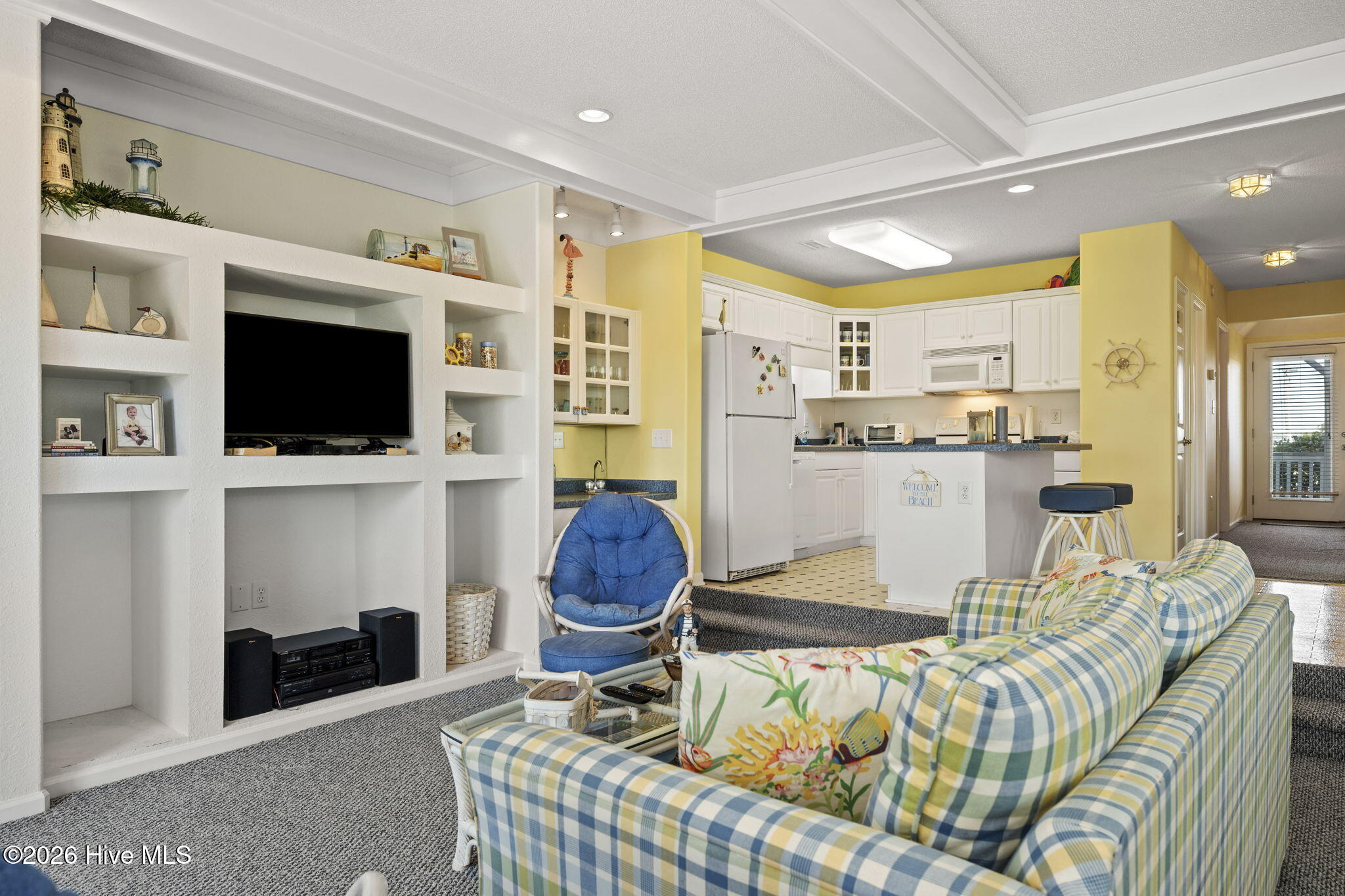 100566433 | Photo 12