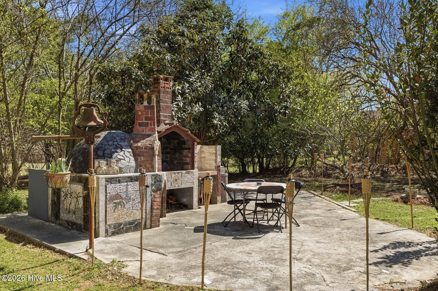 100562175 | Photo 10