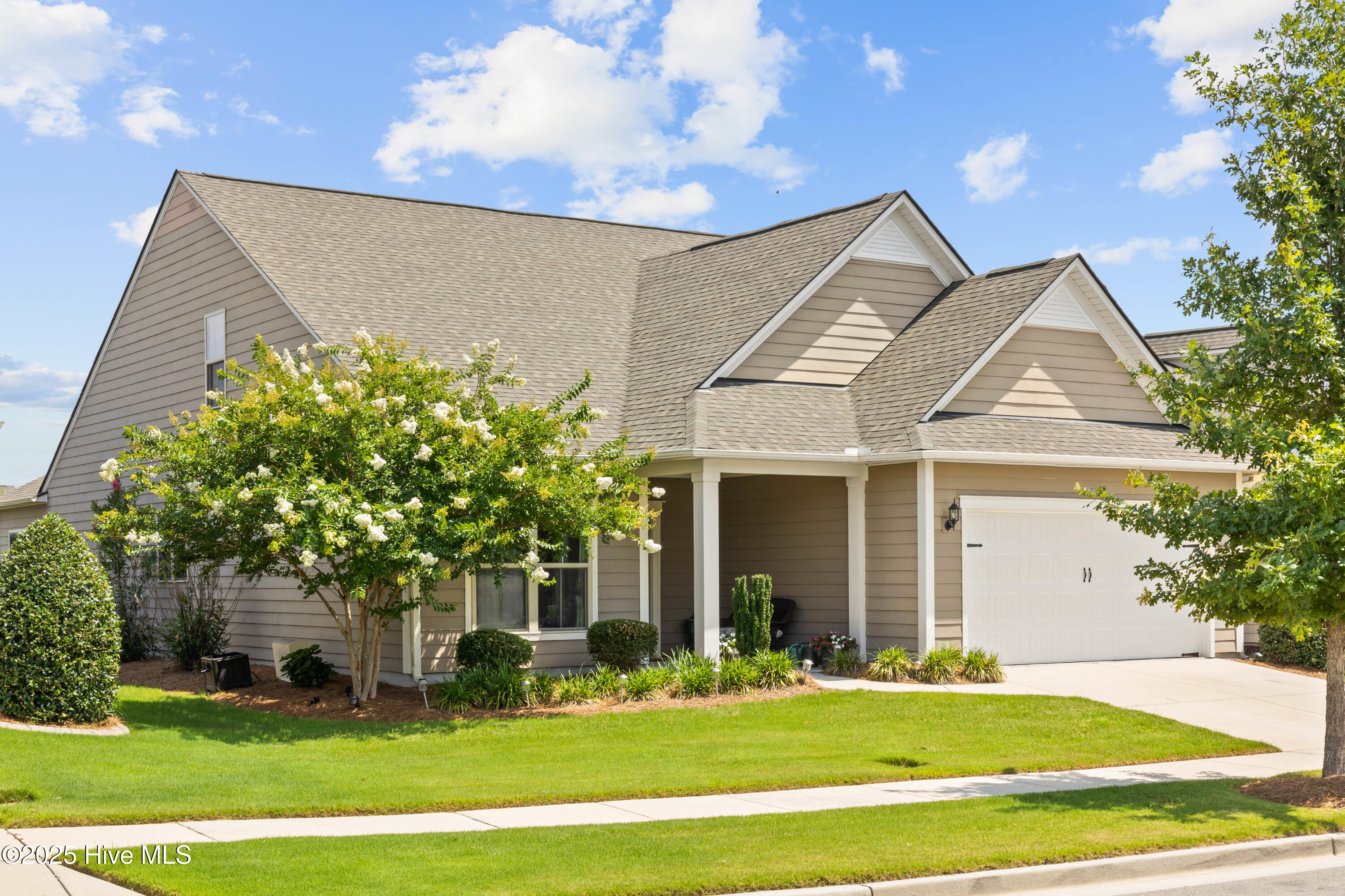 100476655 | Photo 73