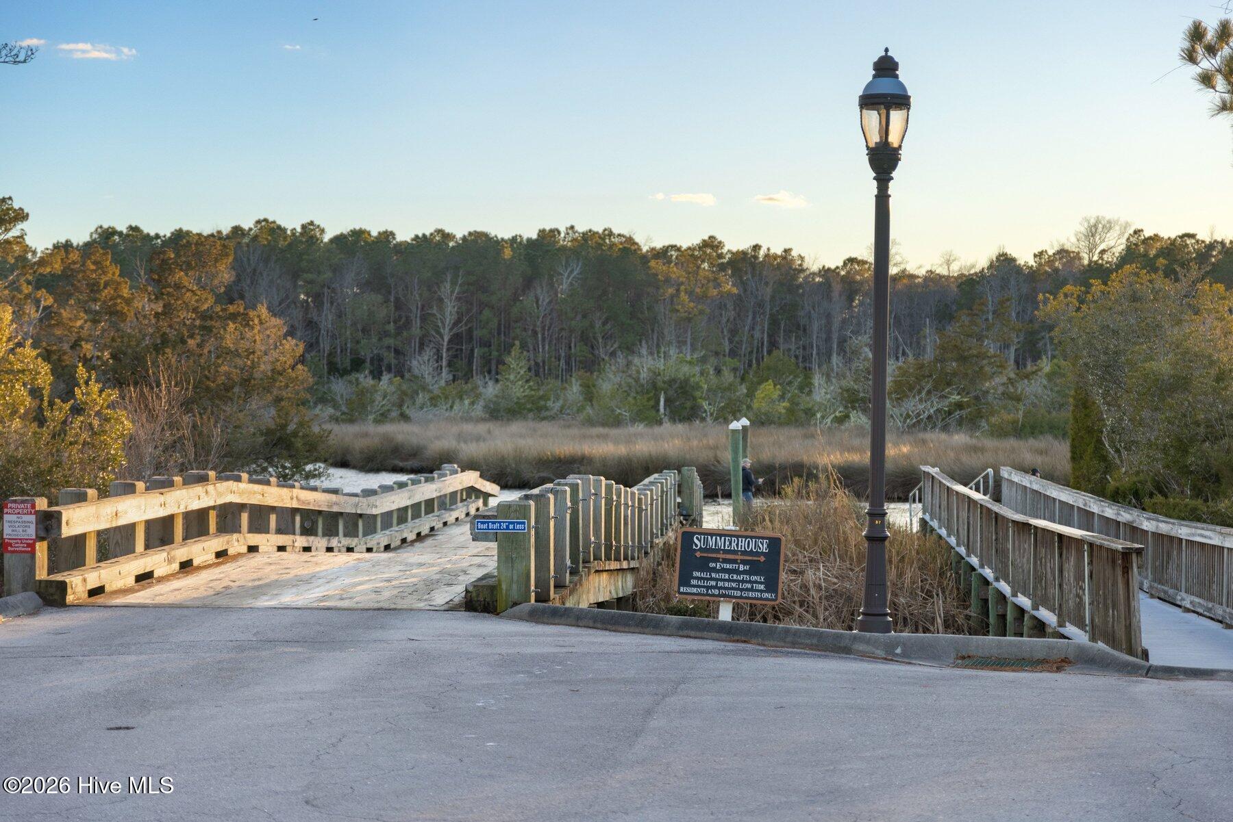 100558879 | Photo 81