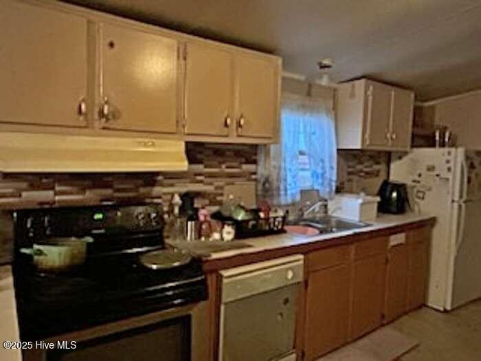 100545082 | Photo 11