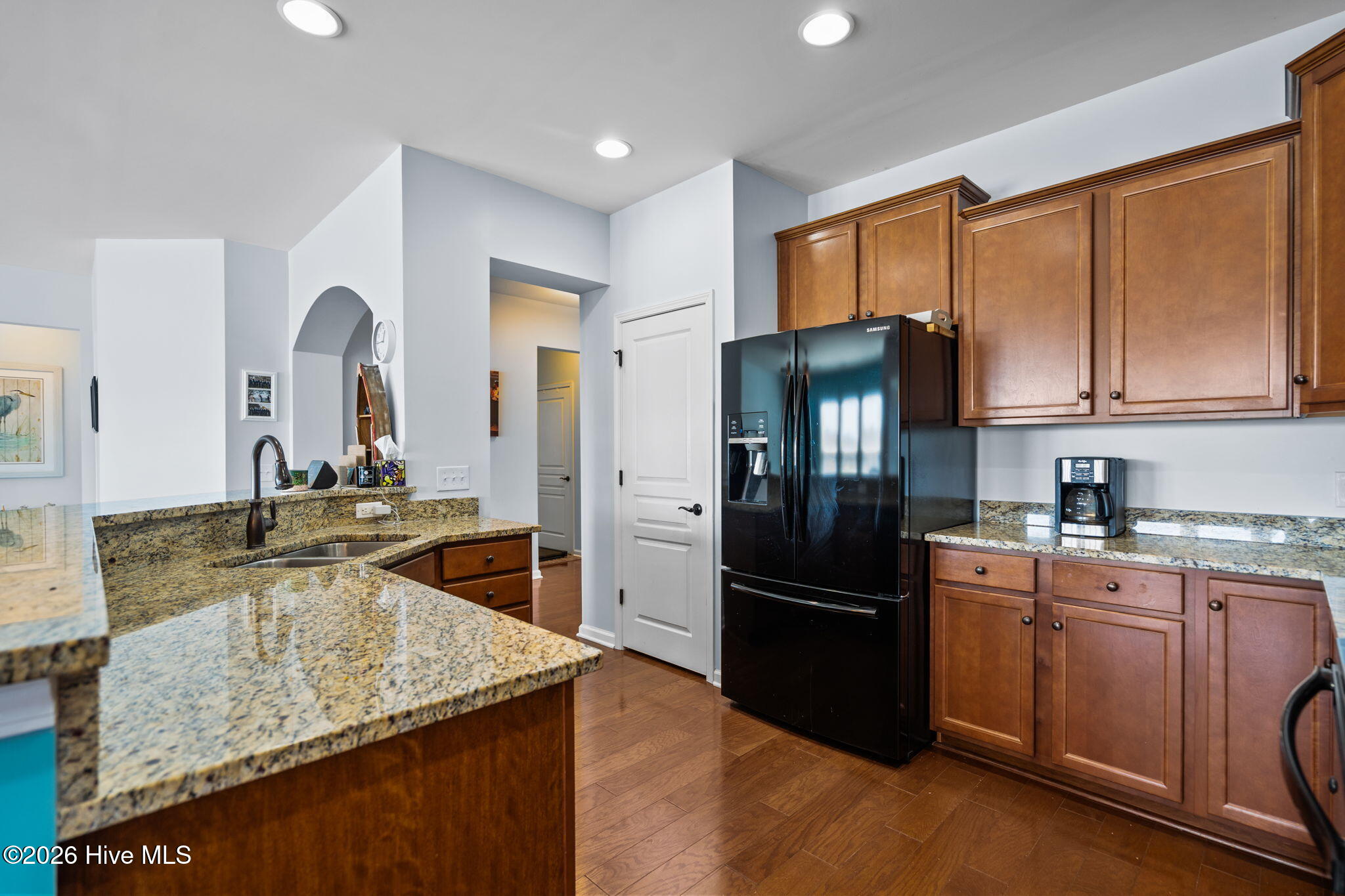 100562471 | Photo 17