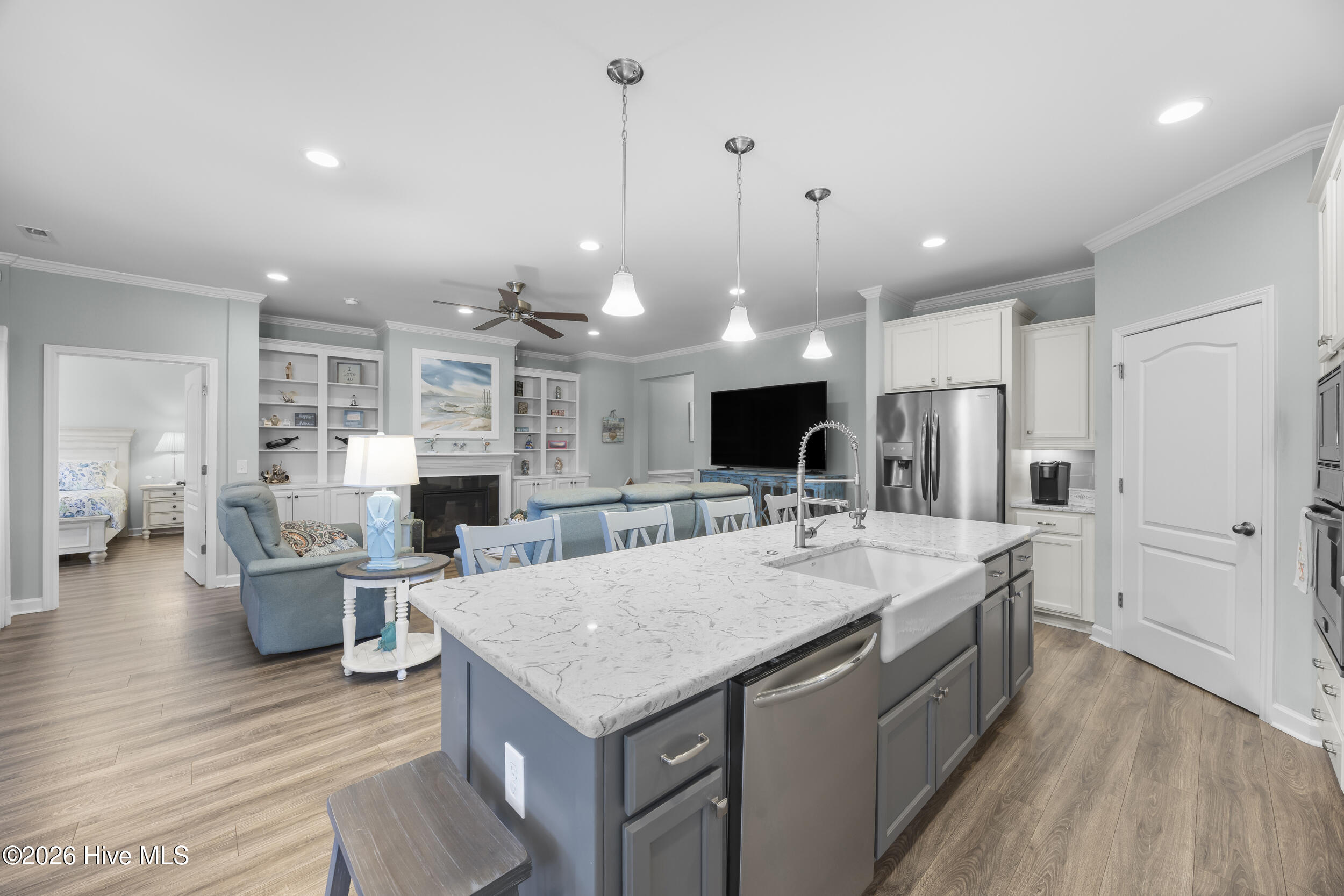 100551713 | Photo 12