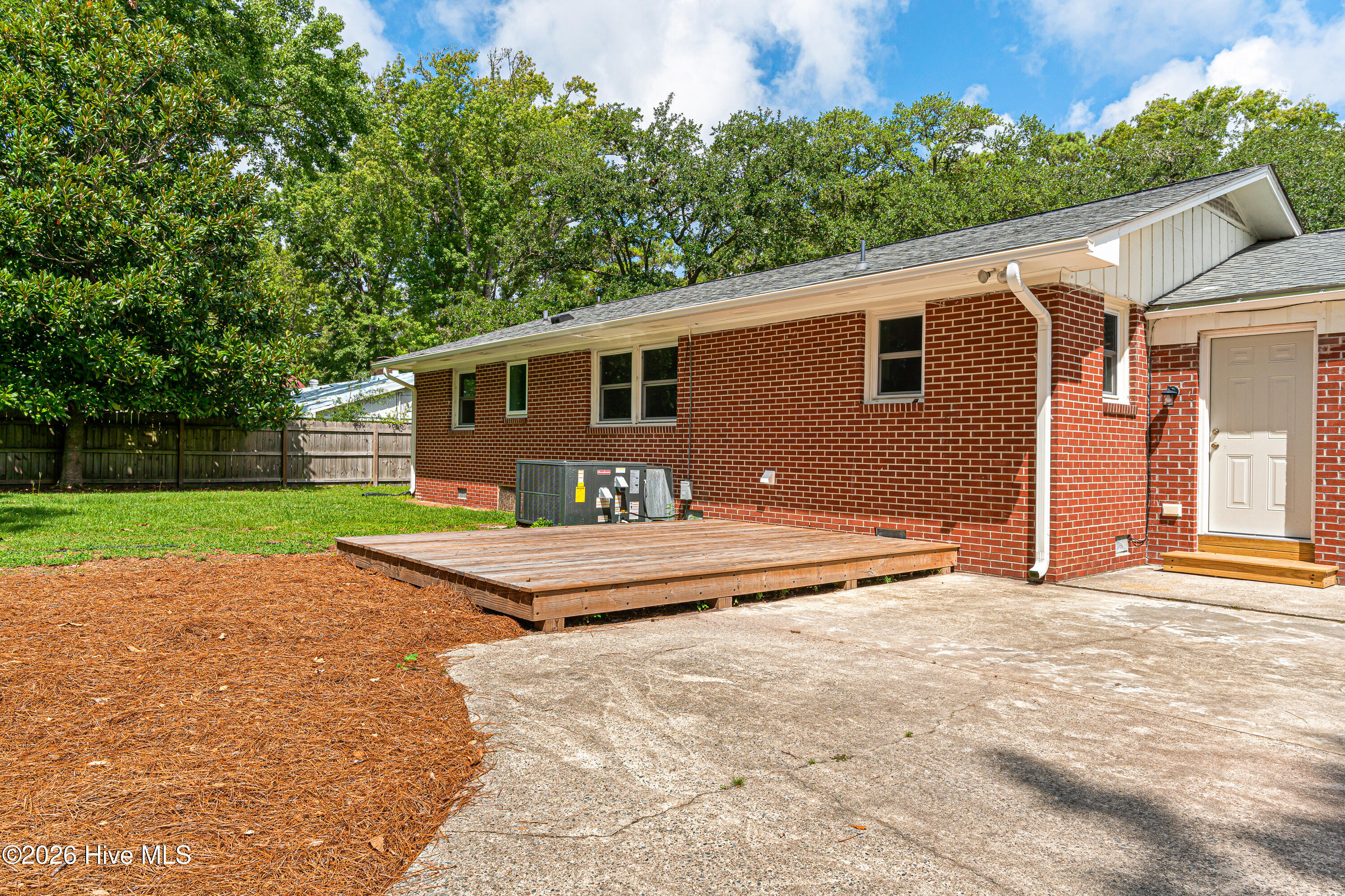 4111 Country Club Road,Morehead City