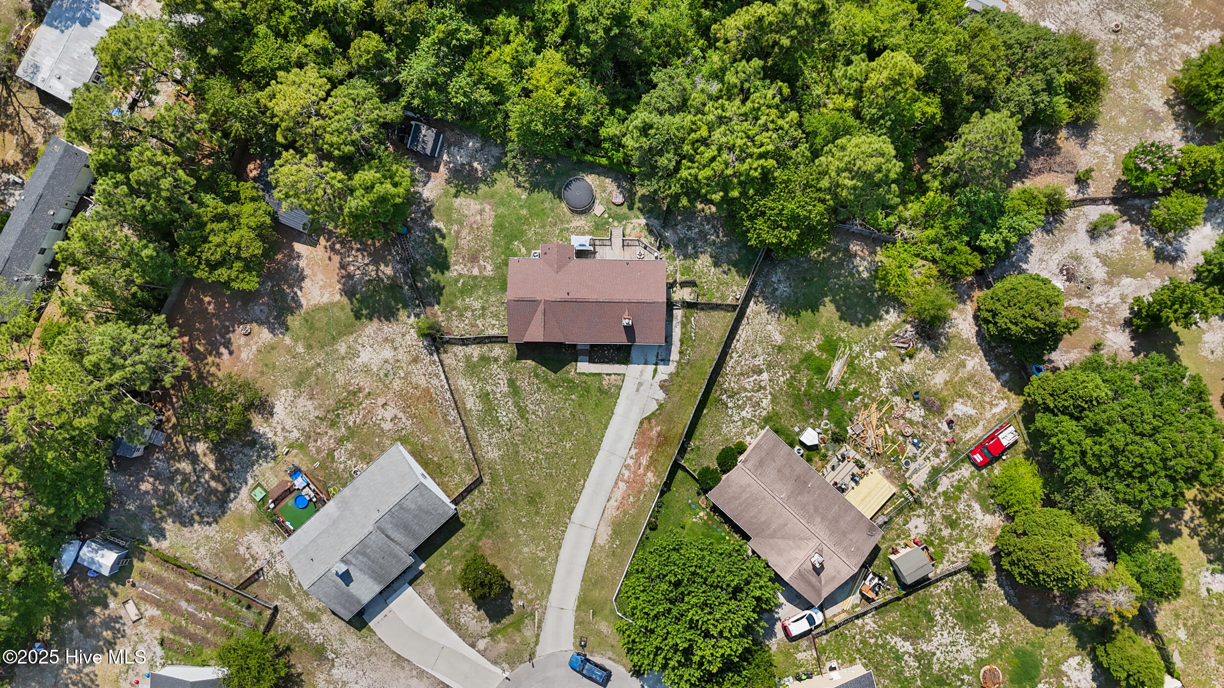 100514281 | Photo 31