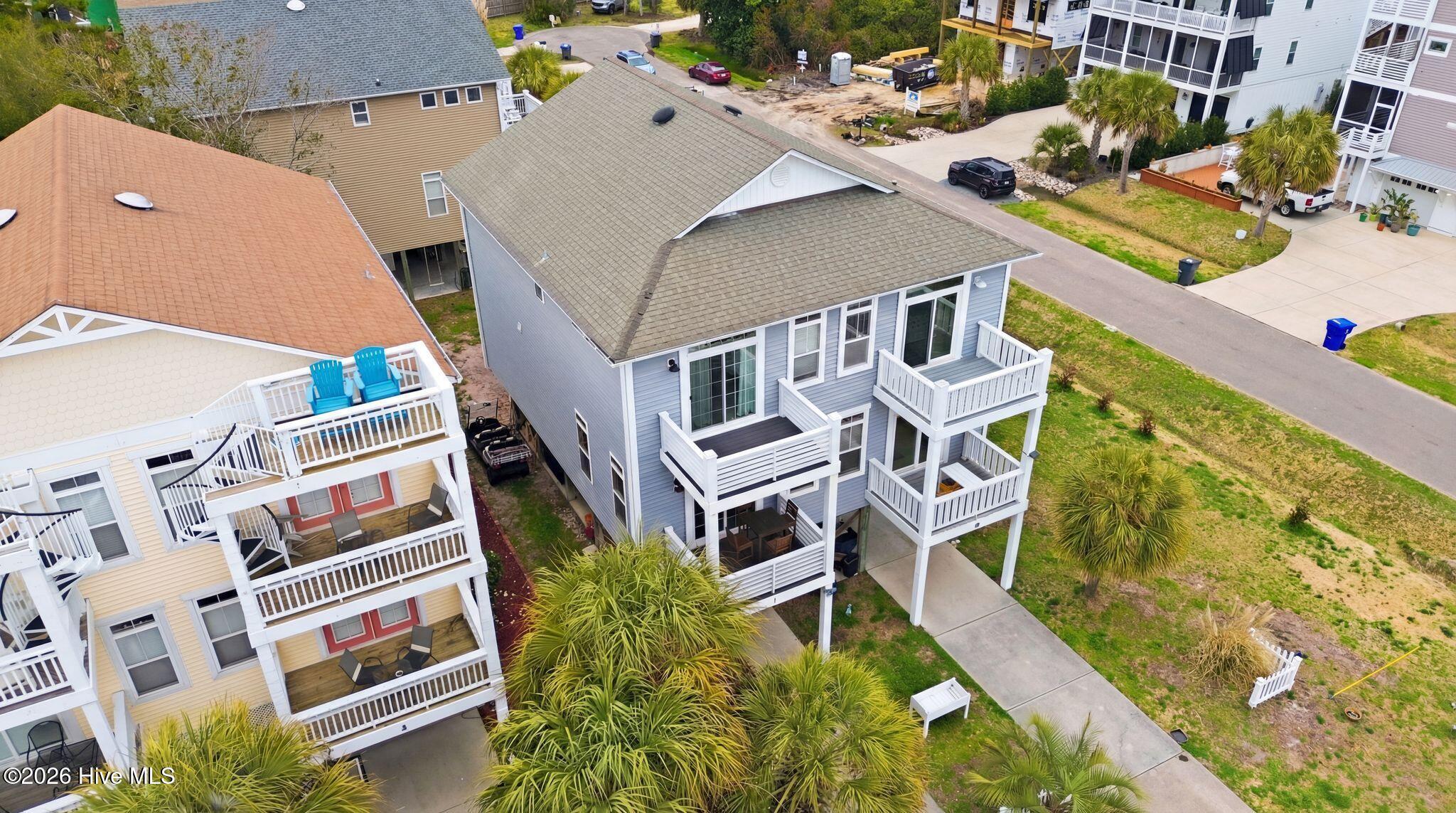 100558229 | Photo 54