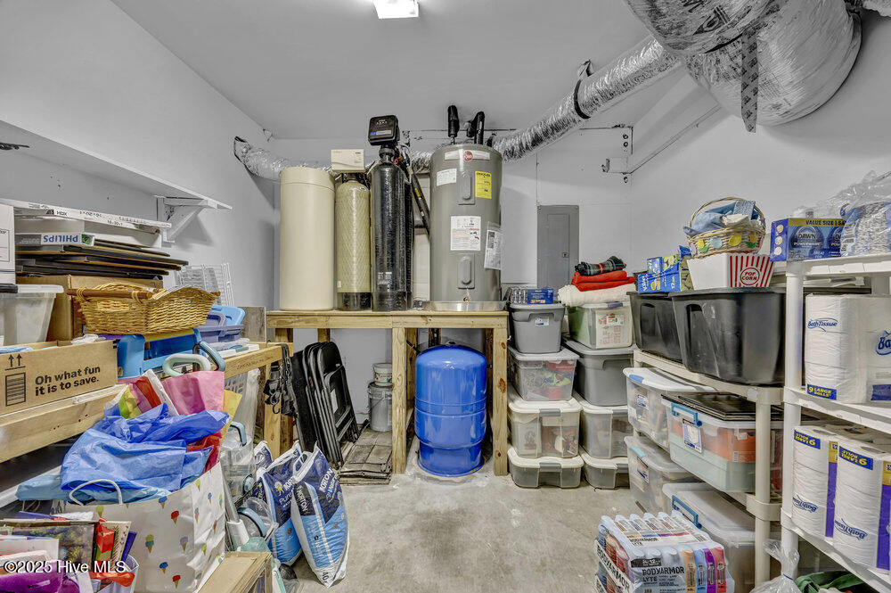 100542782 | Photo 44