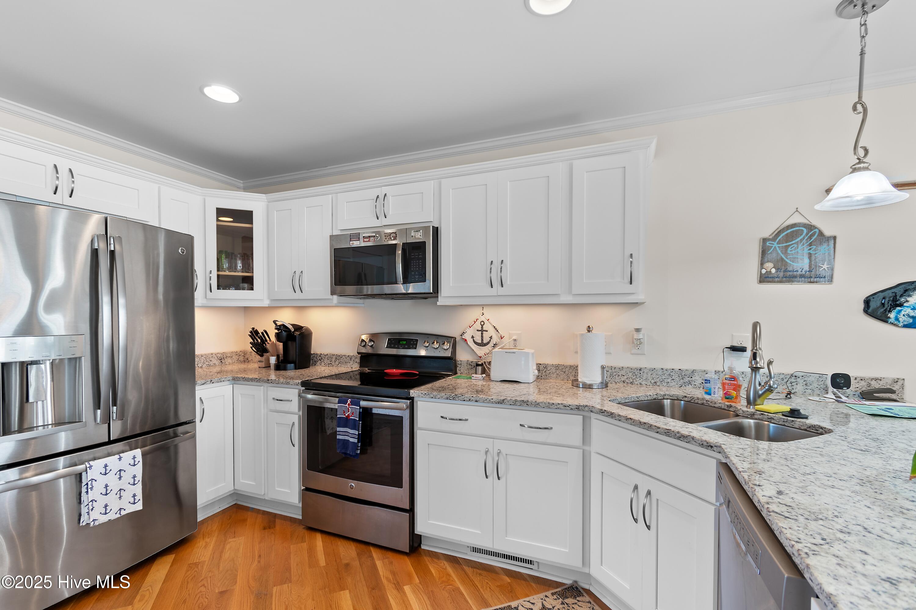 100534441 | Photo 15