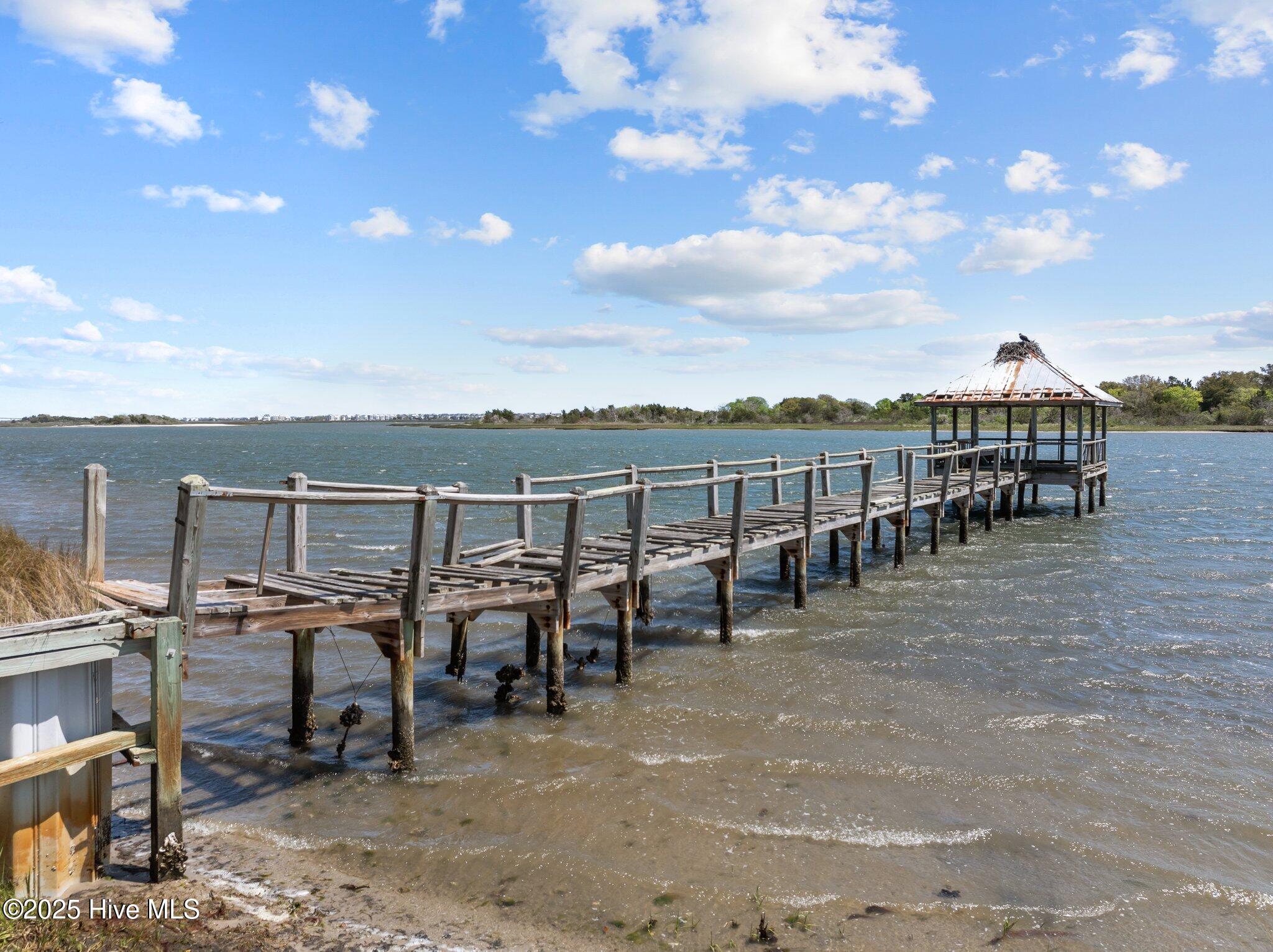 100502292 | Photo 16