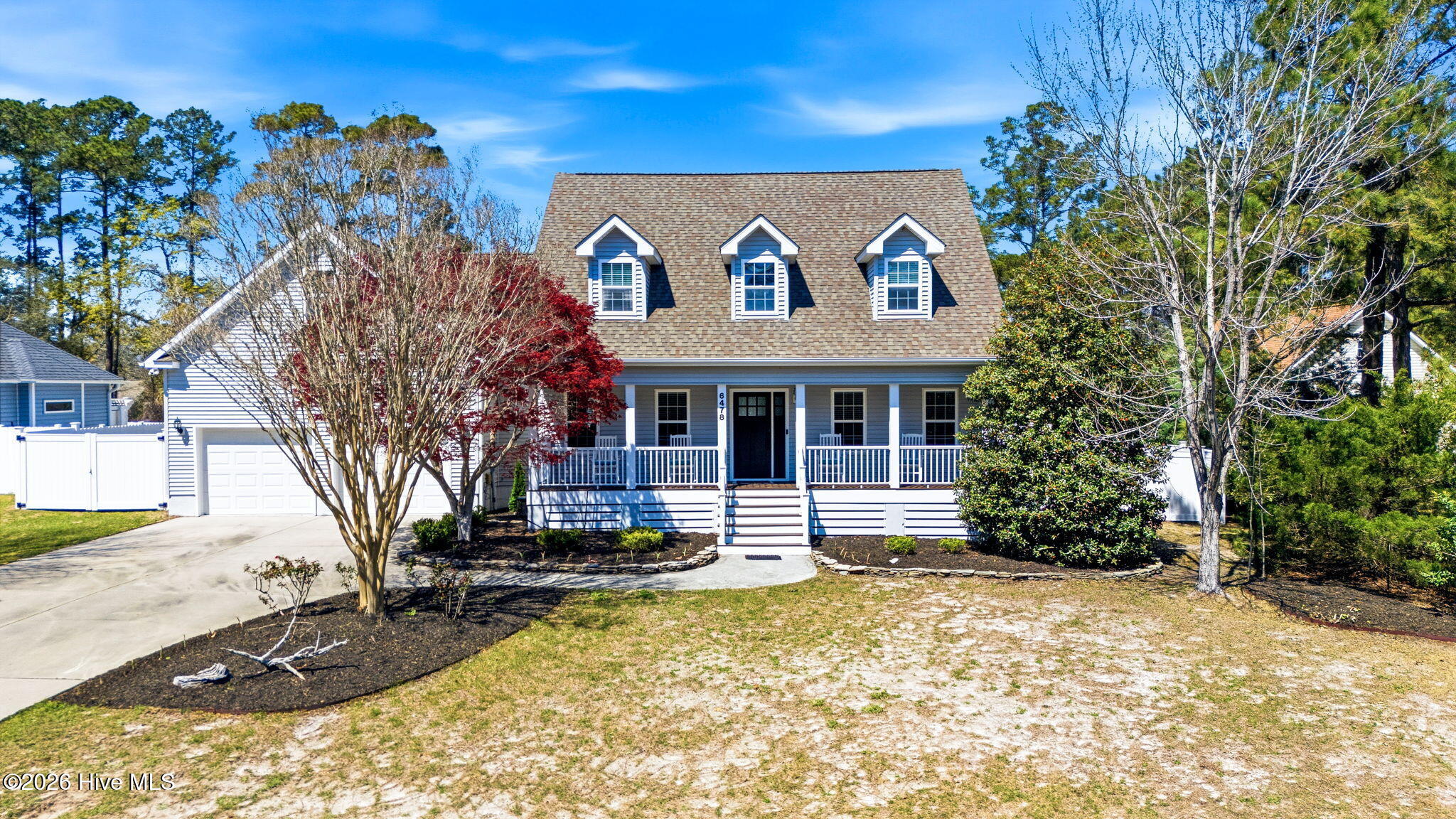 100563483 | Photo 56