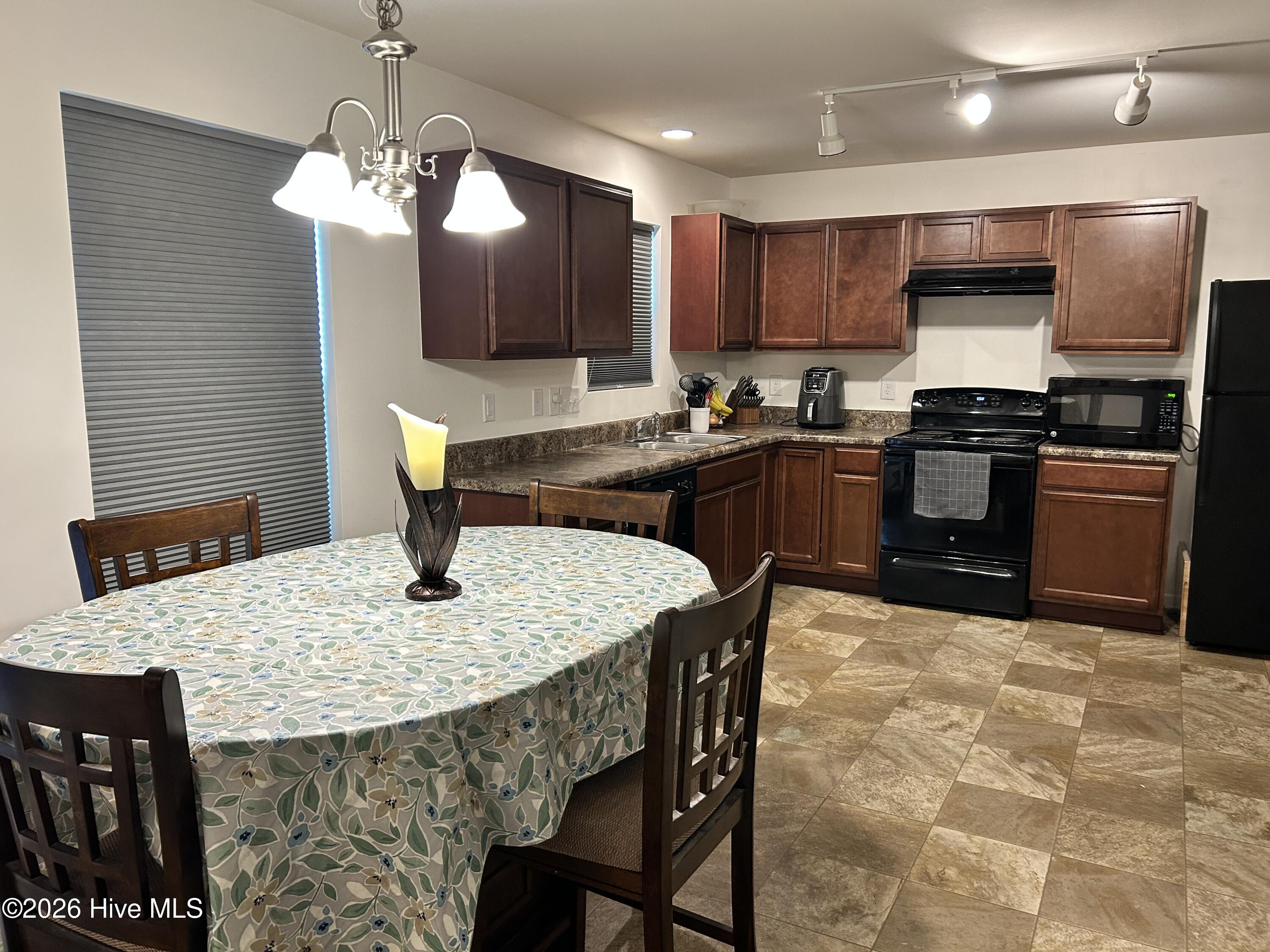 Dinning Kitchen Combo
