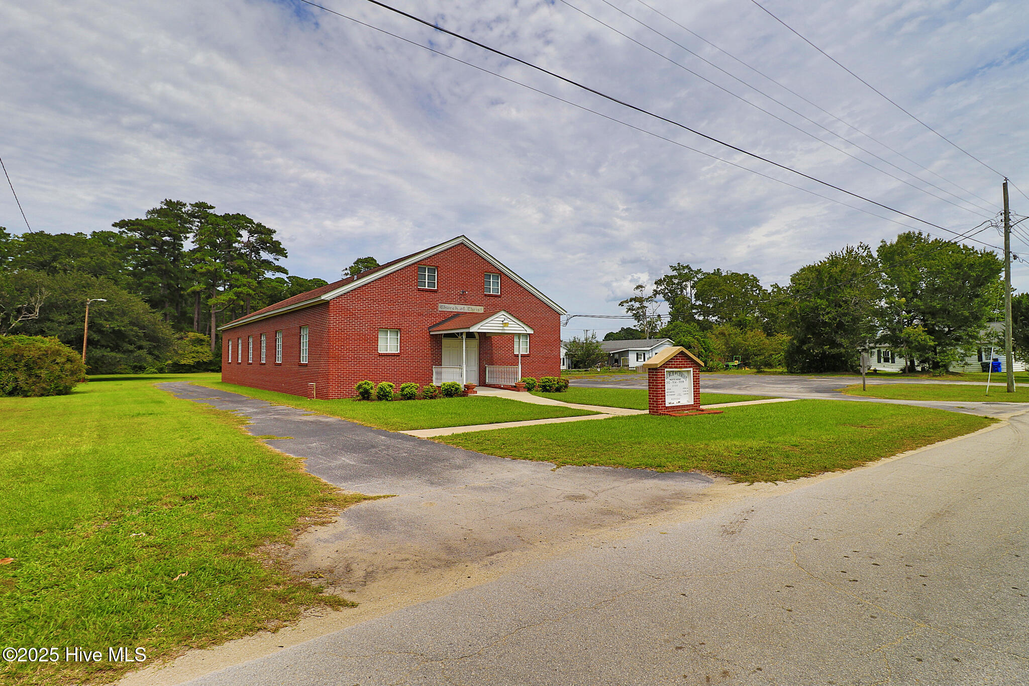 2101 S Lakeview Drive,Newport