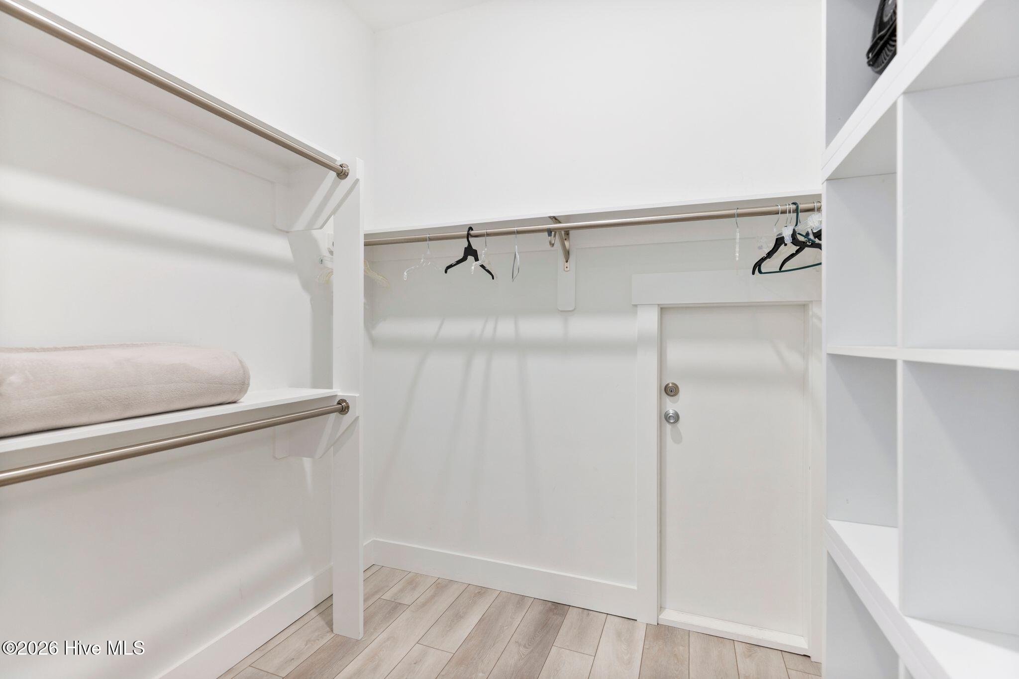 100551574 | Photo 66