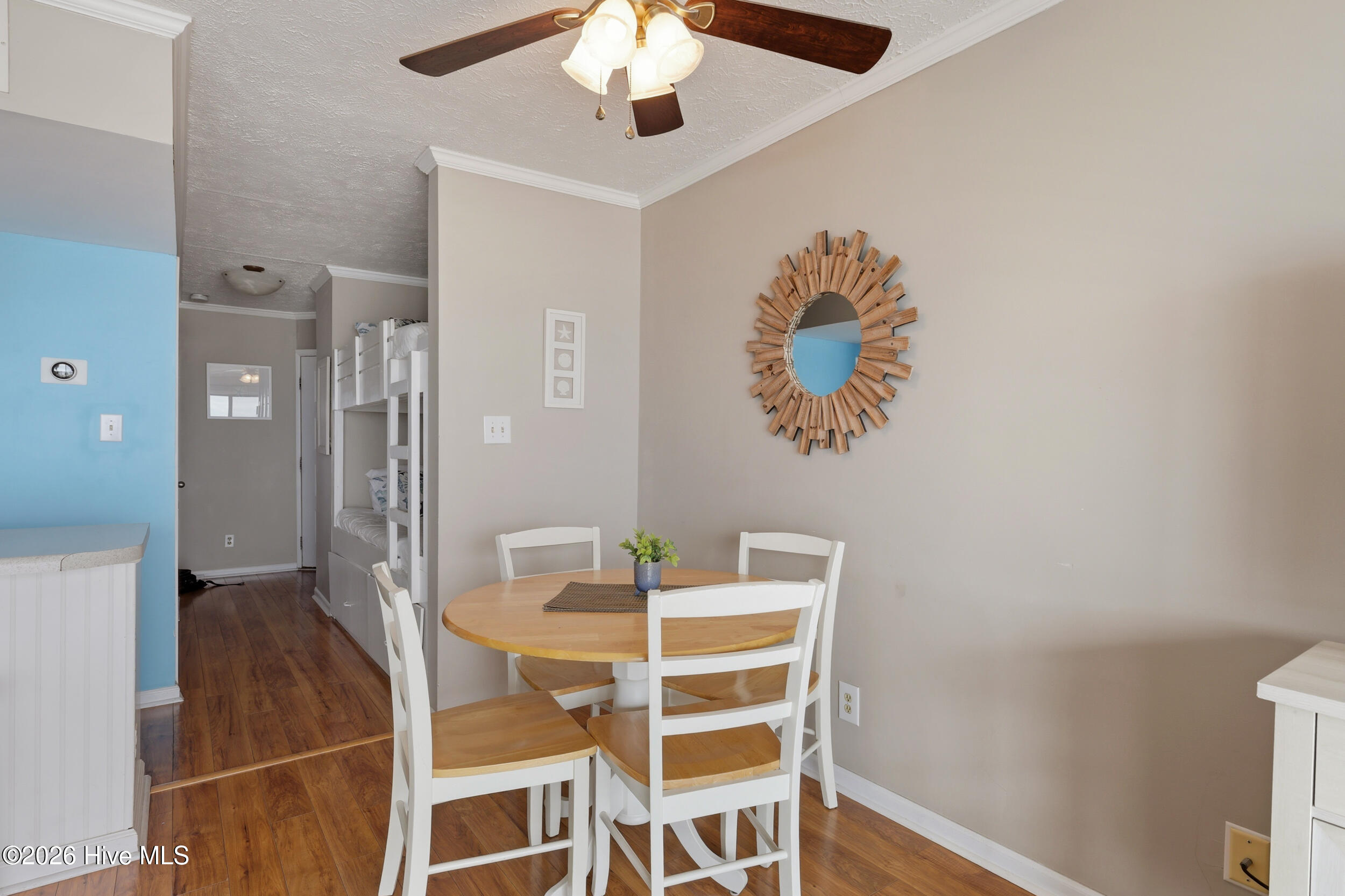 100557486 | Photo 15