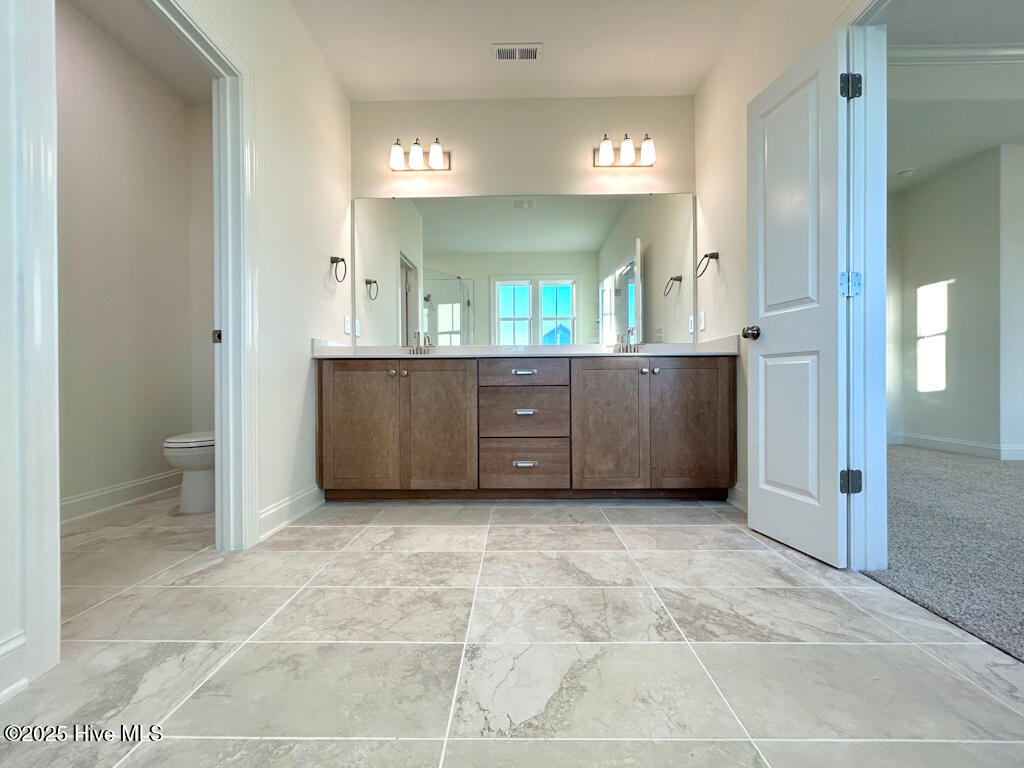 100510089 | Photo 79