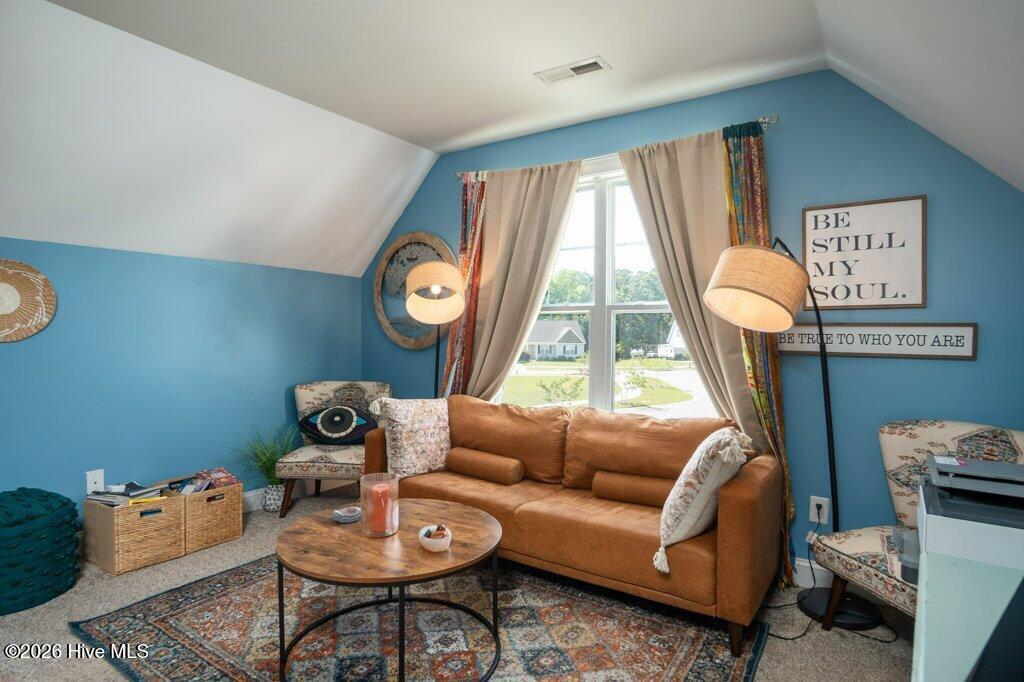 100569625 | Photo 38