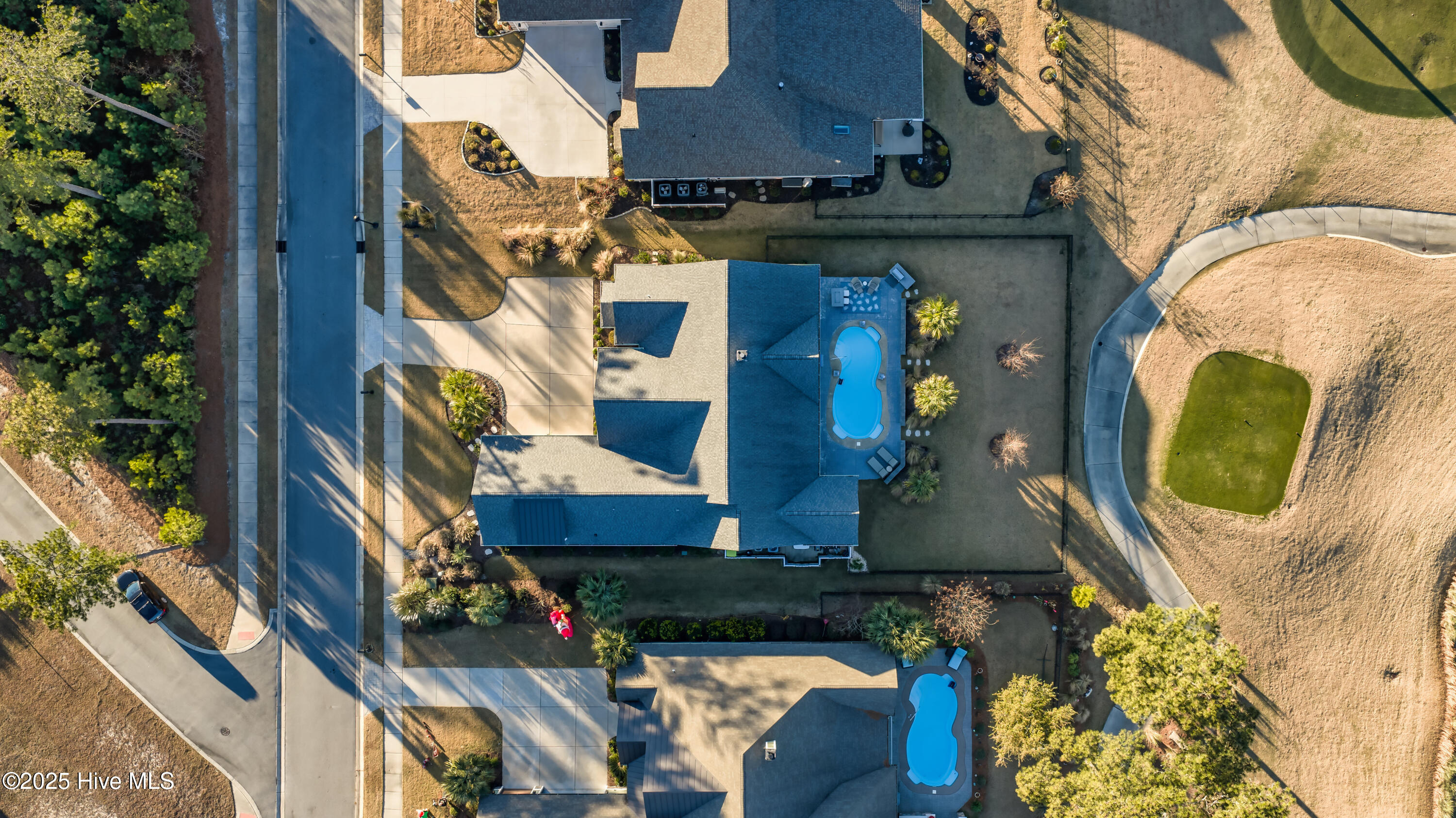 100546758 | Photo 57