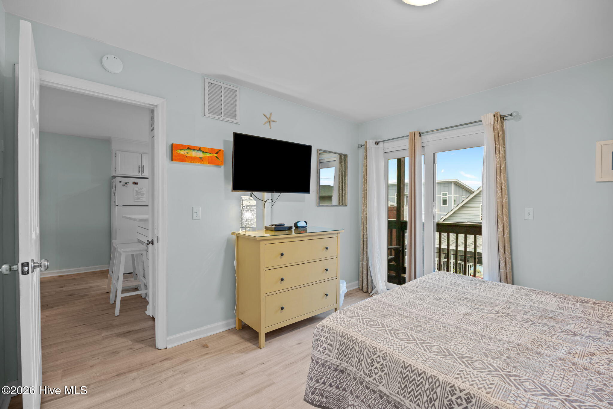 100551117 | Photo 20