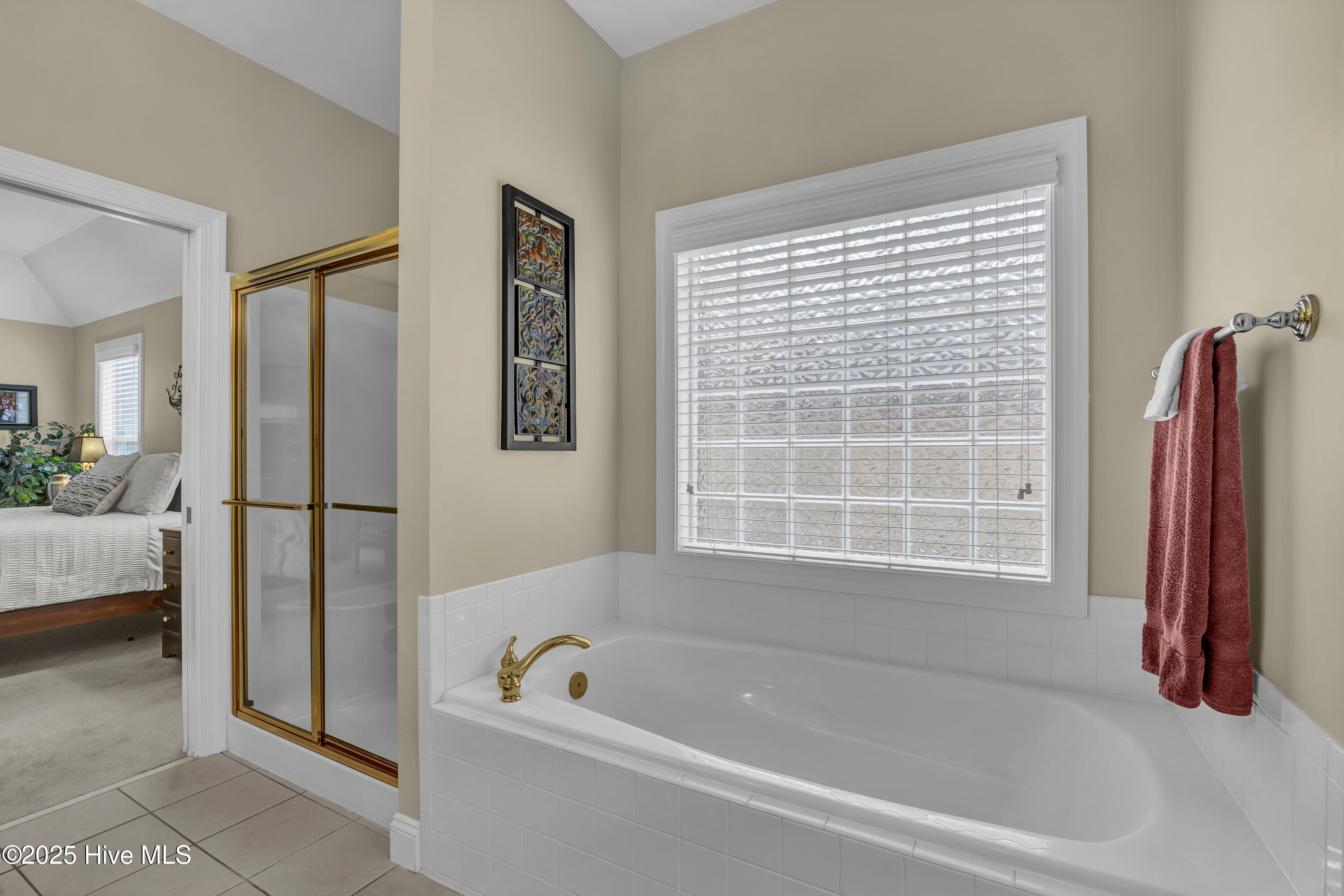 100530959 | Photo 19