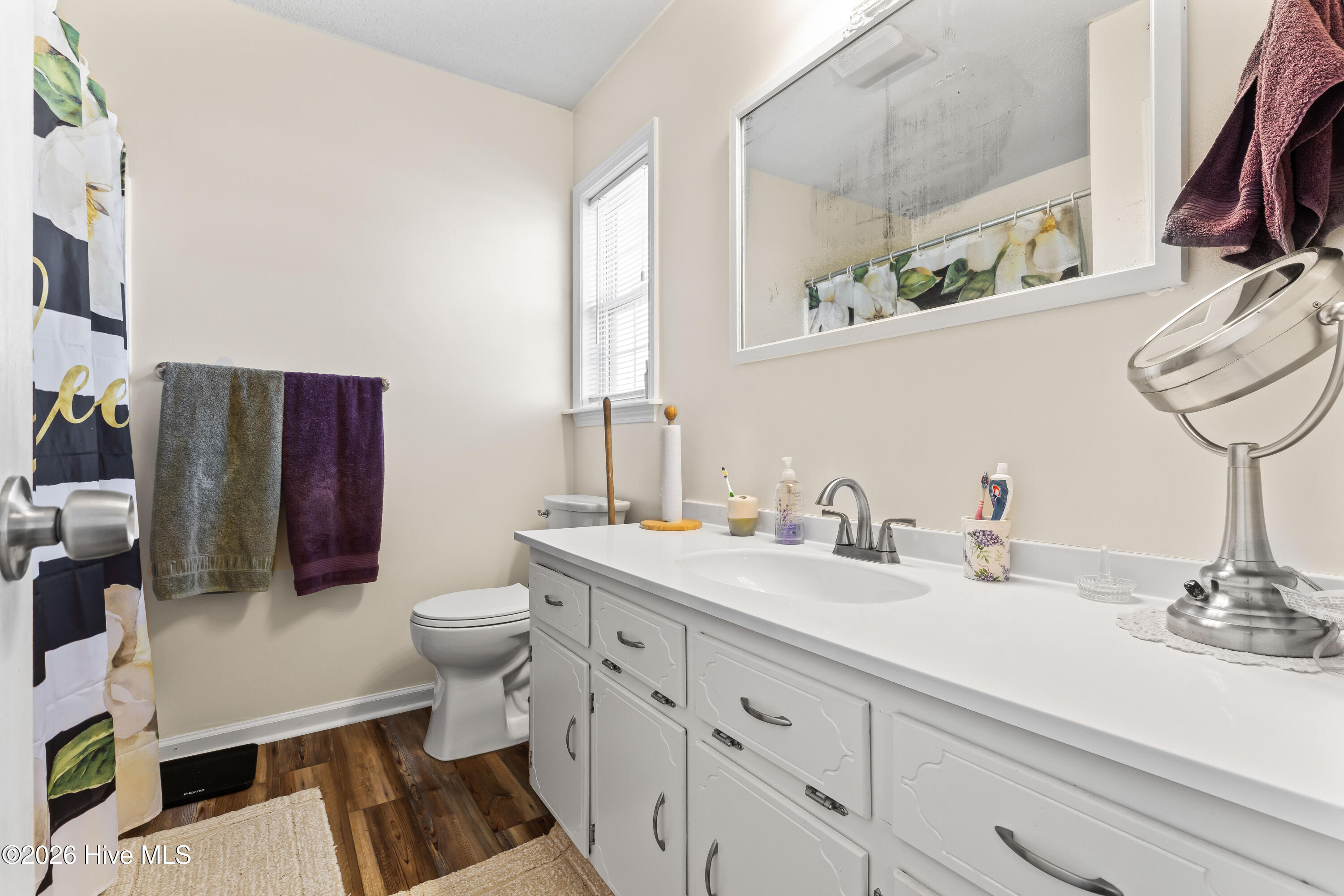 100564268 | Photo 15