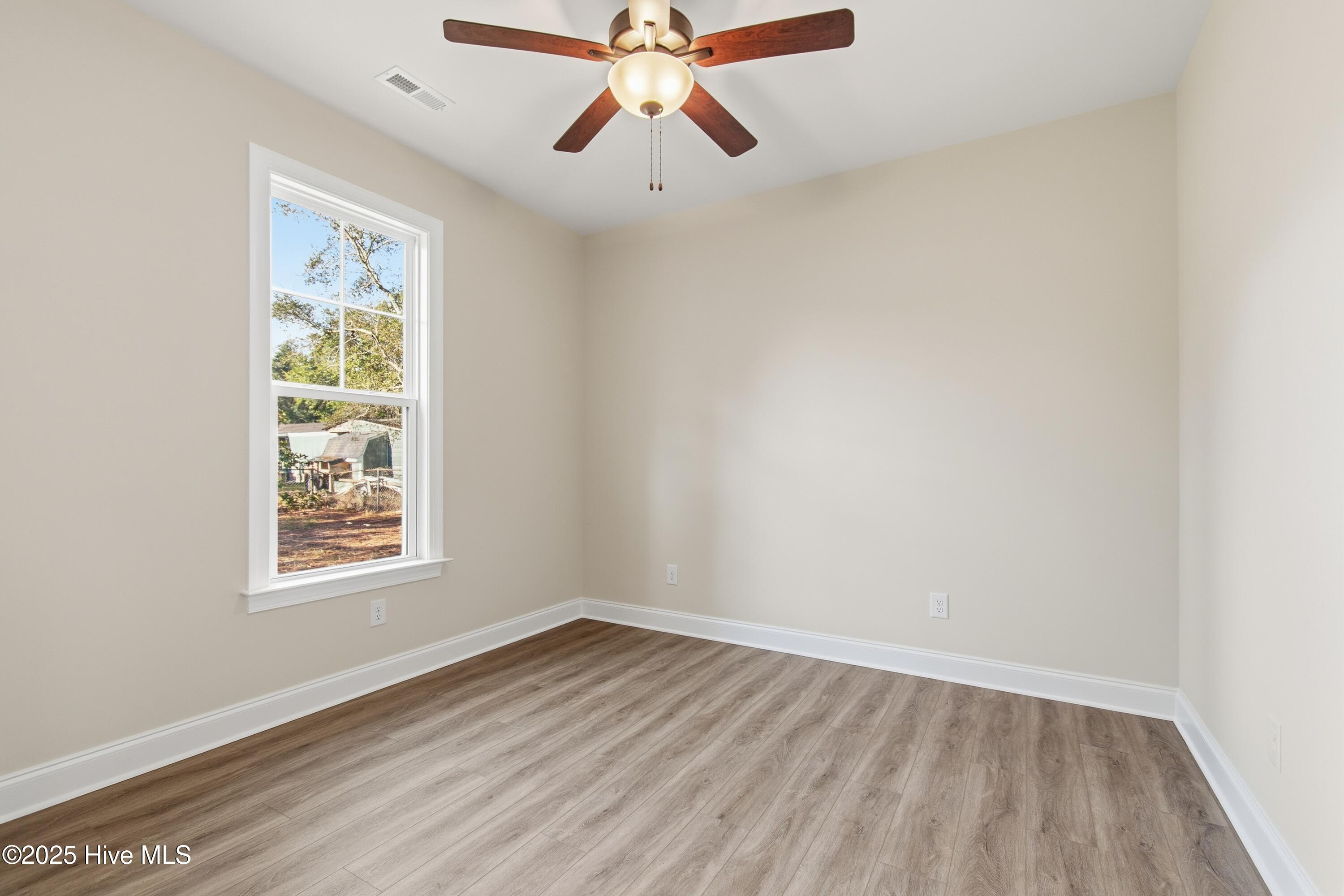 100505840 | Photo 30