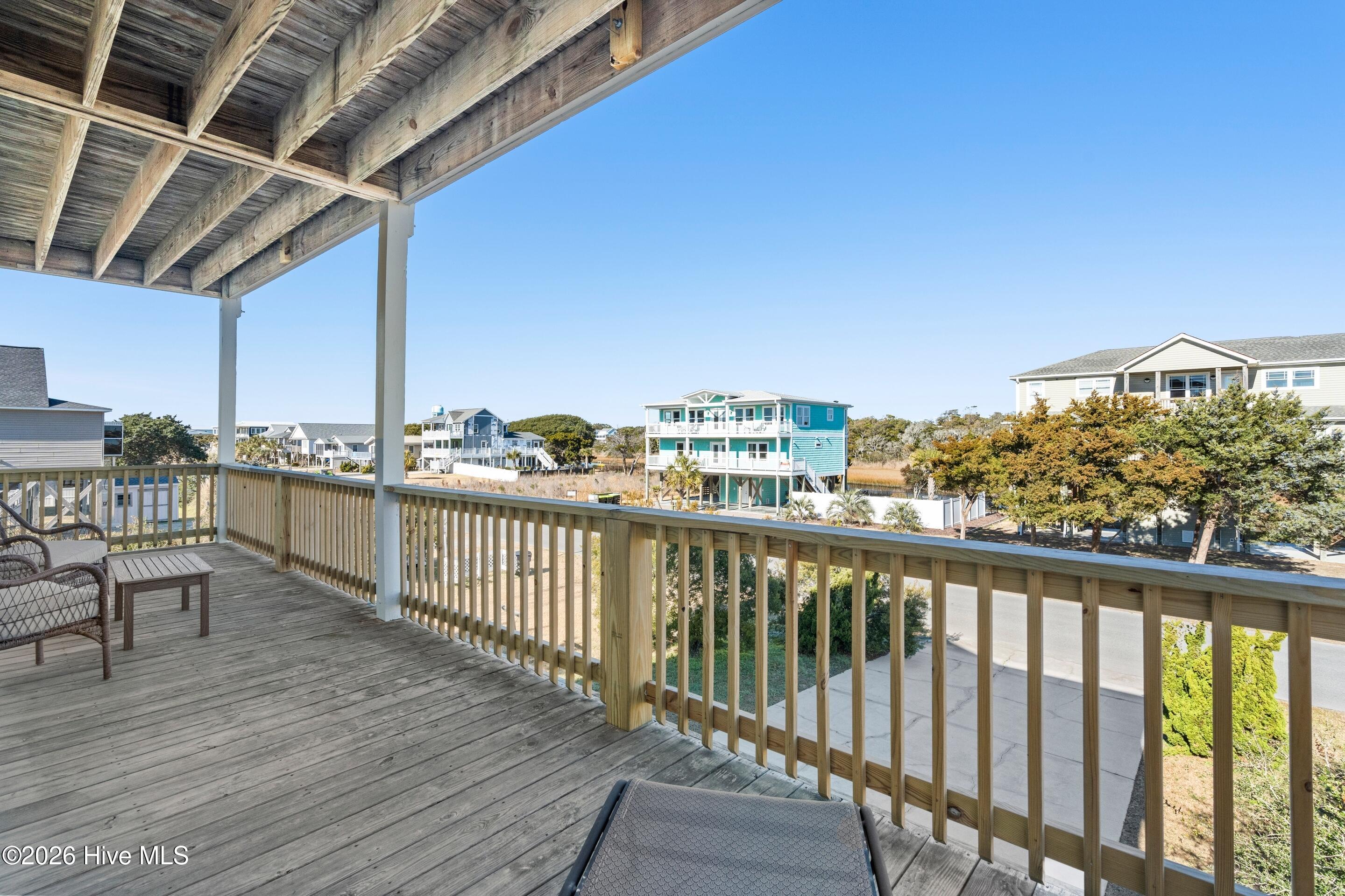 100549309 | Photo 51