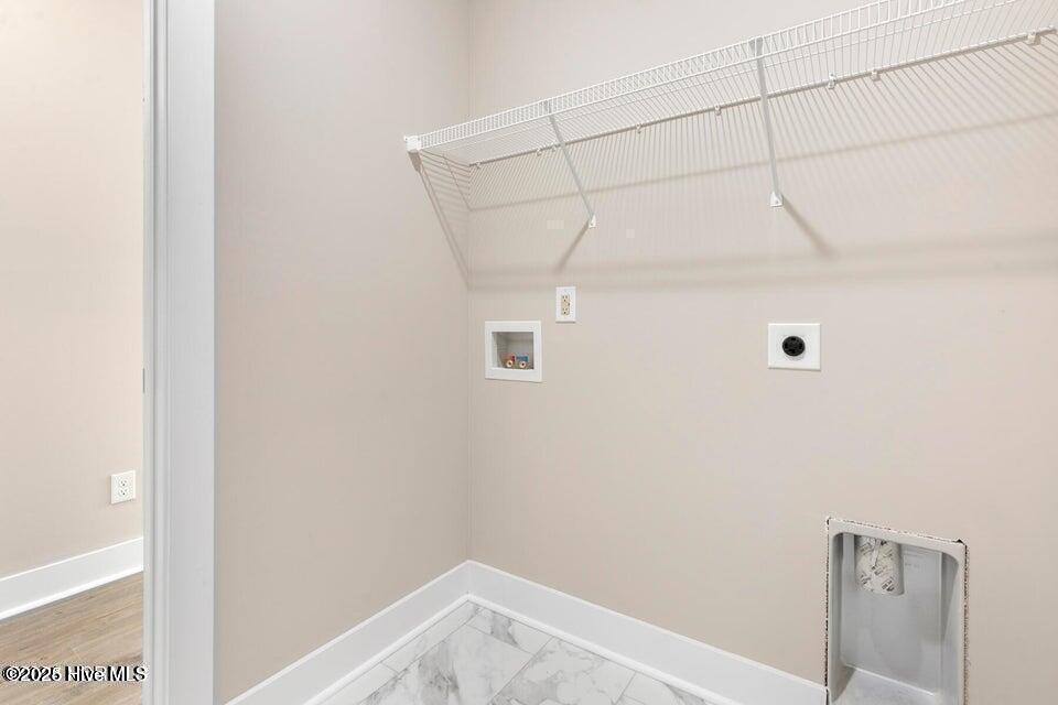 319 E Theriault Court, Jacksonville, NC, 28540