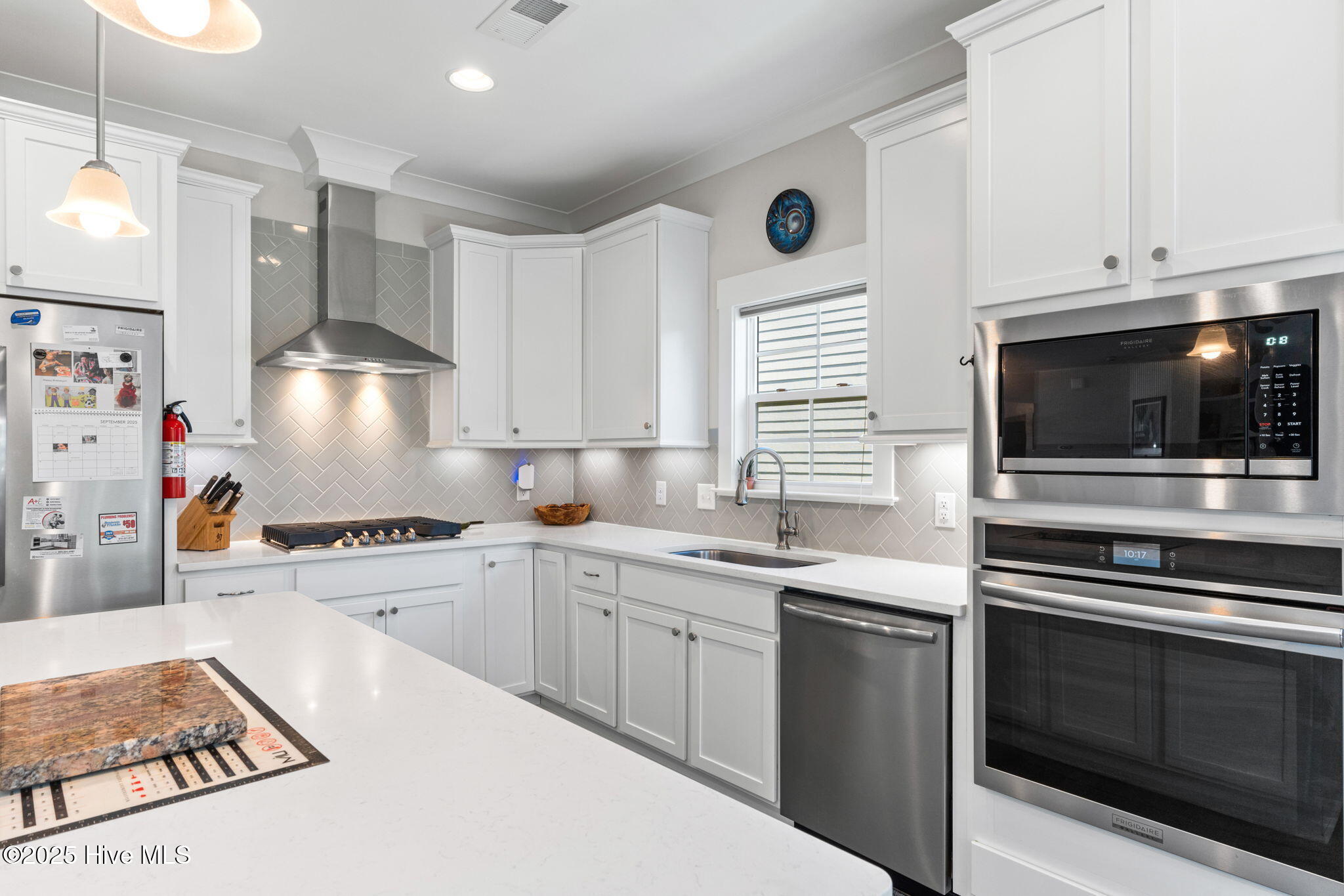 100534484 | Photo 34