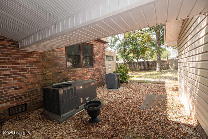 100528759 | Photo 39