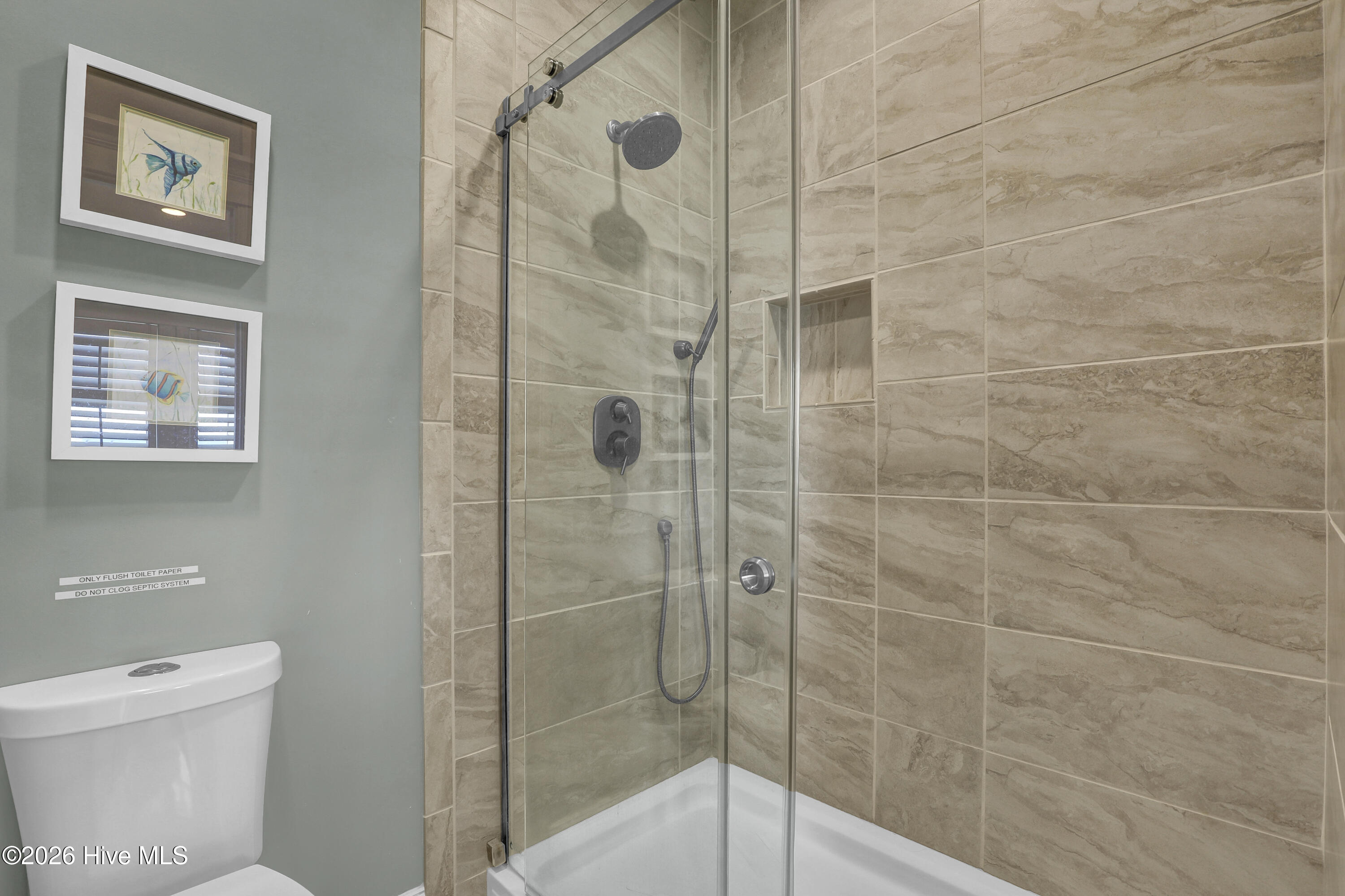 100556575 | Photo 22