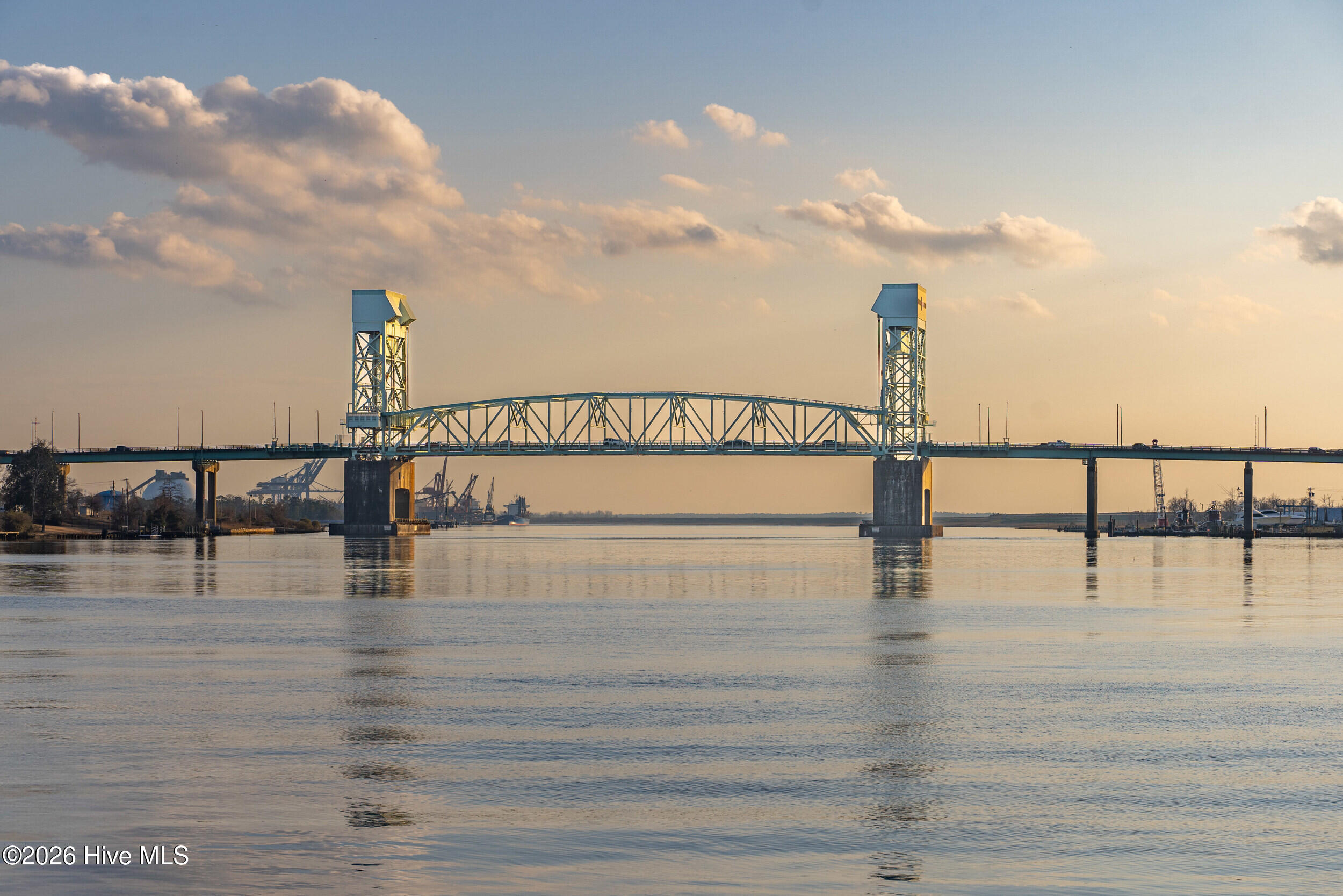 100551932 | Photo 36