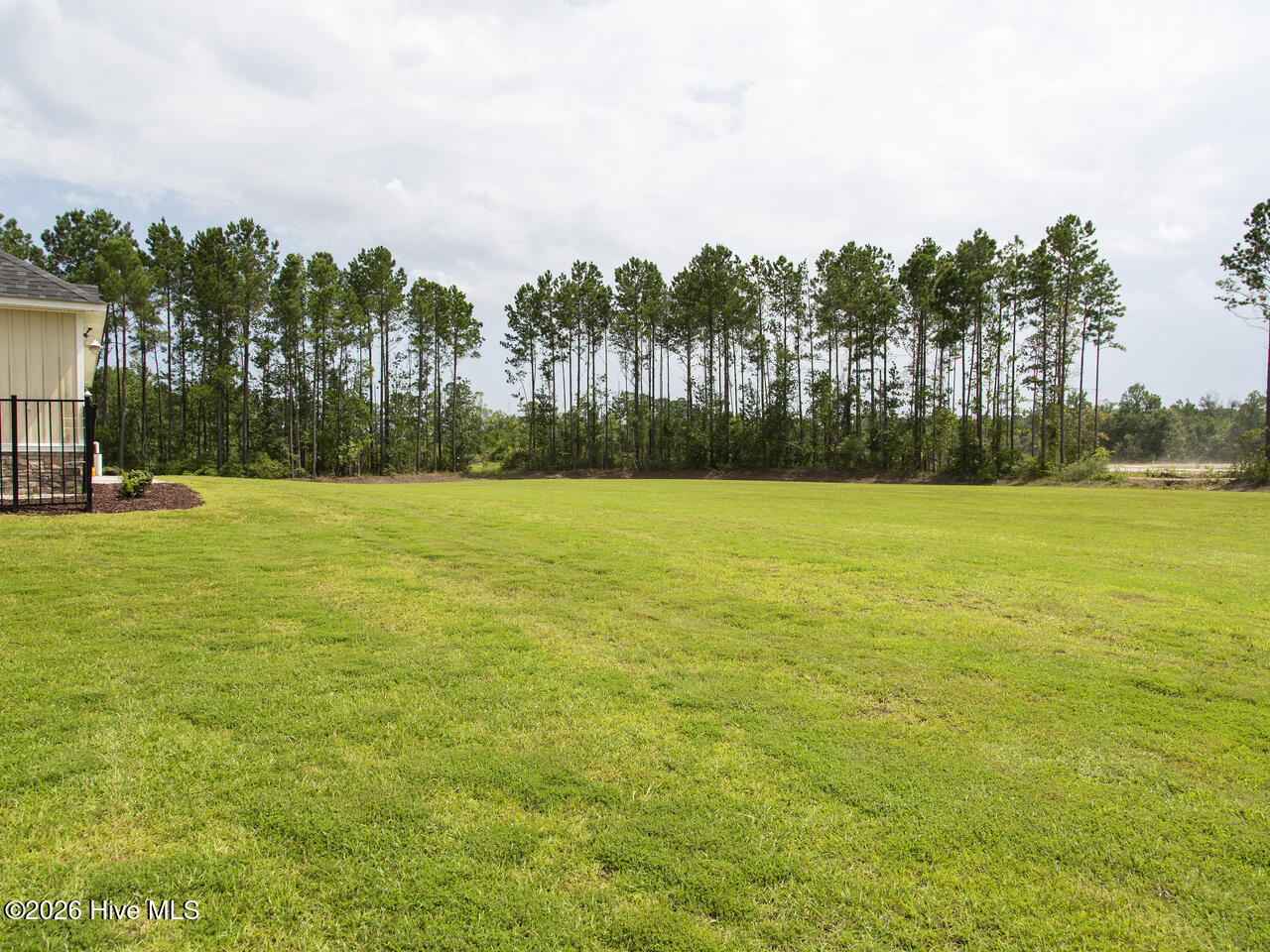 100548051 | Photo 55