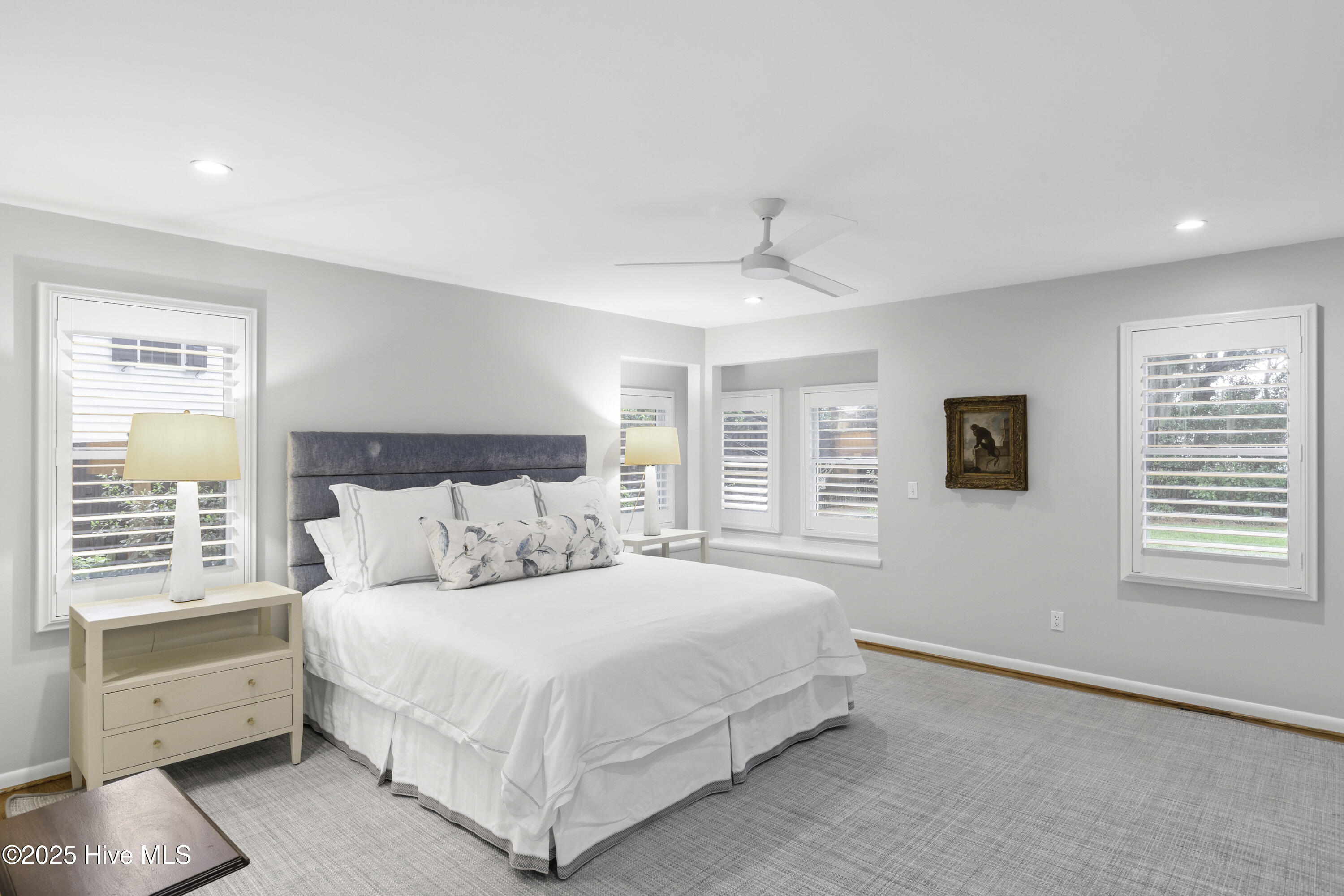 100555228 | Photo 24