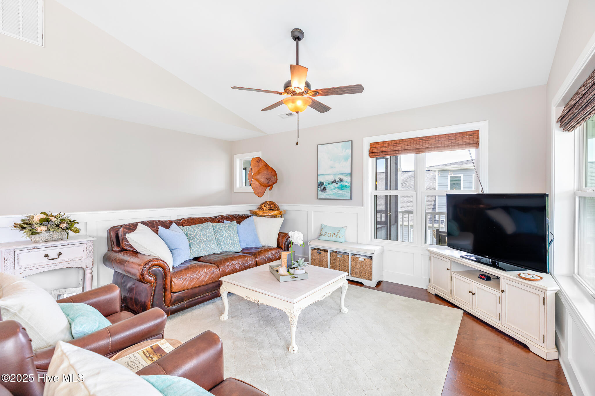 100507541 | Photo 65