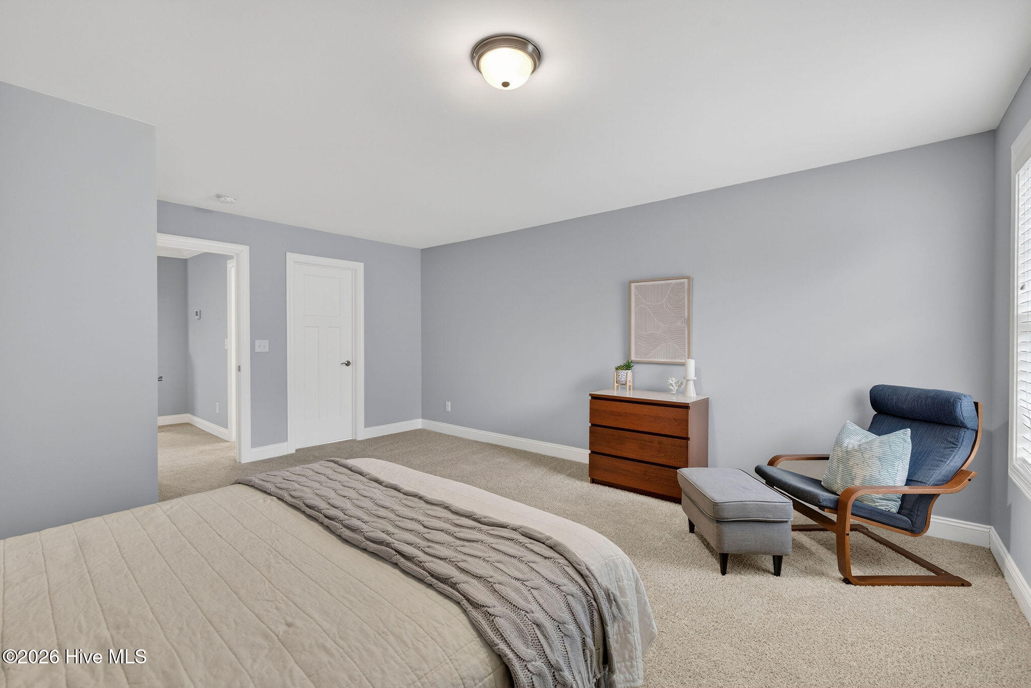 100557170 | Photo 49