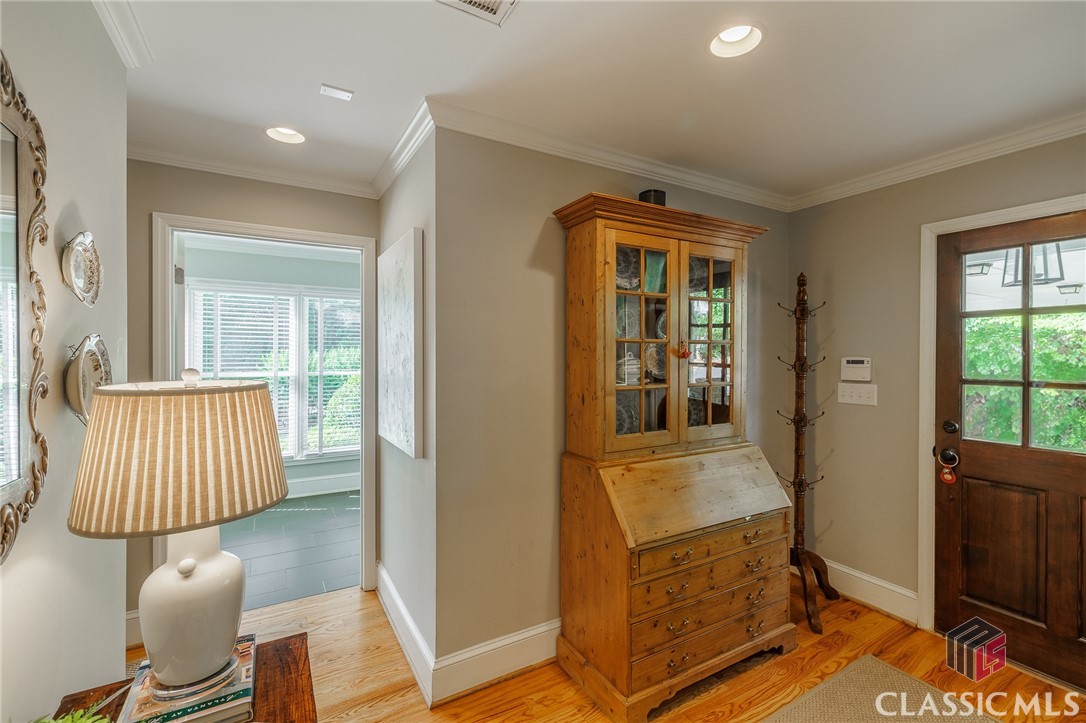 1060 Woodhollow Lane