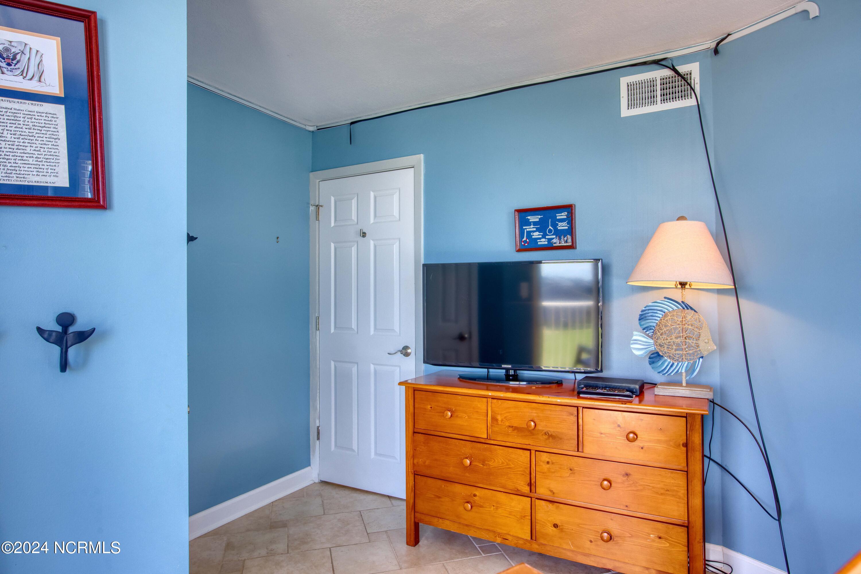 100549578 | Photo 28