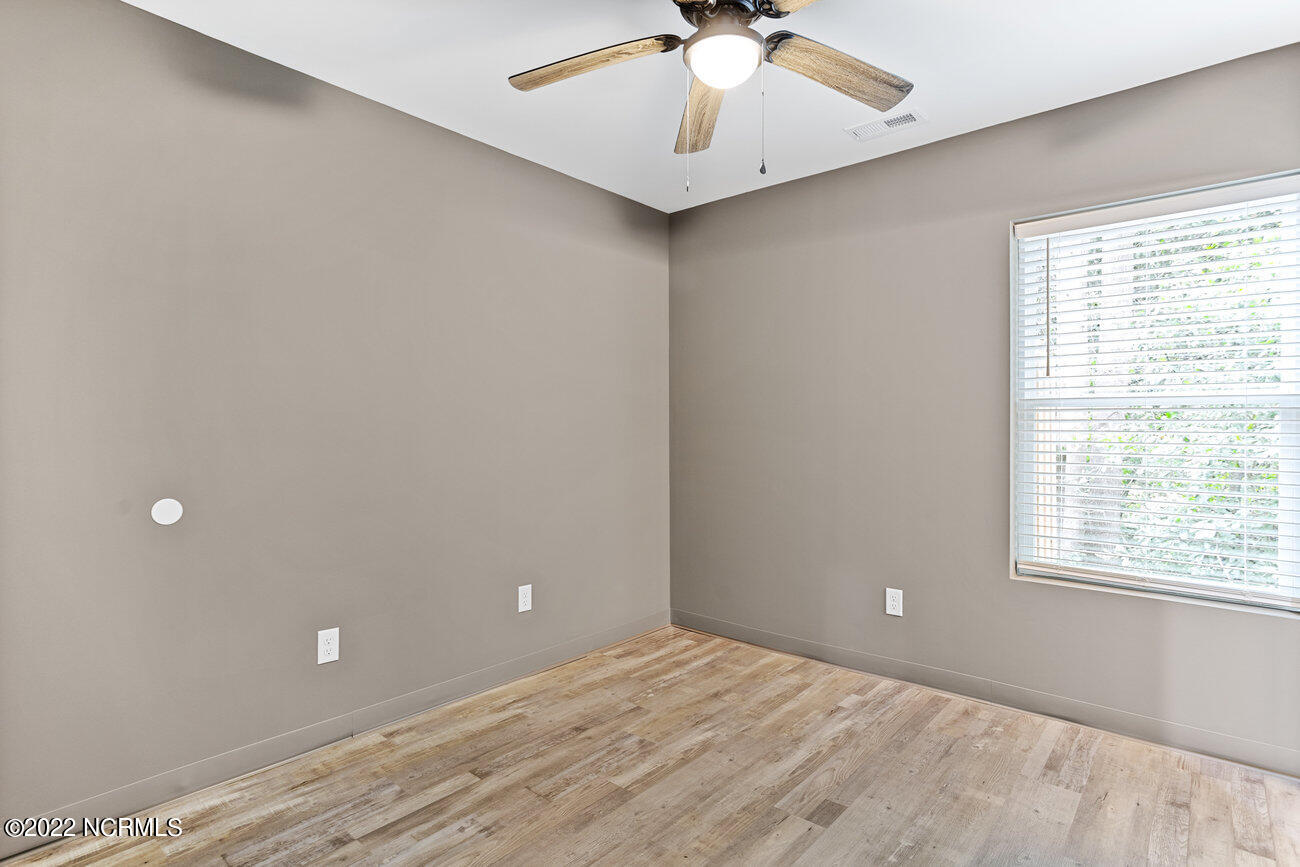 100492638 | Photo 18