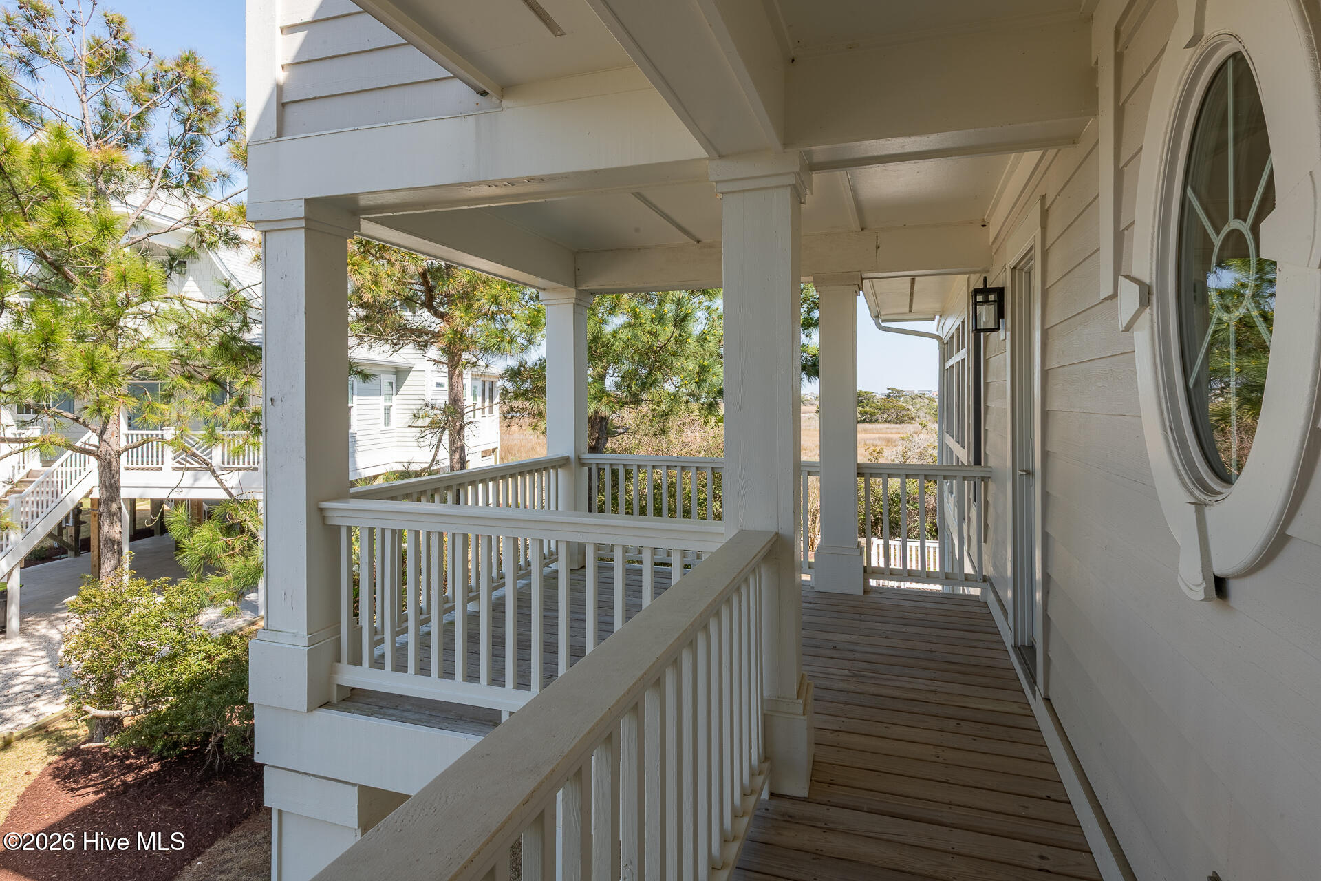 100562037 | Photo 31