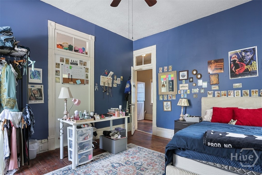 207 W 38th Street