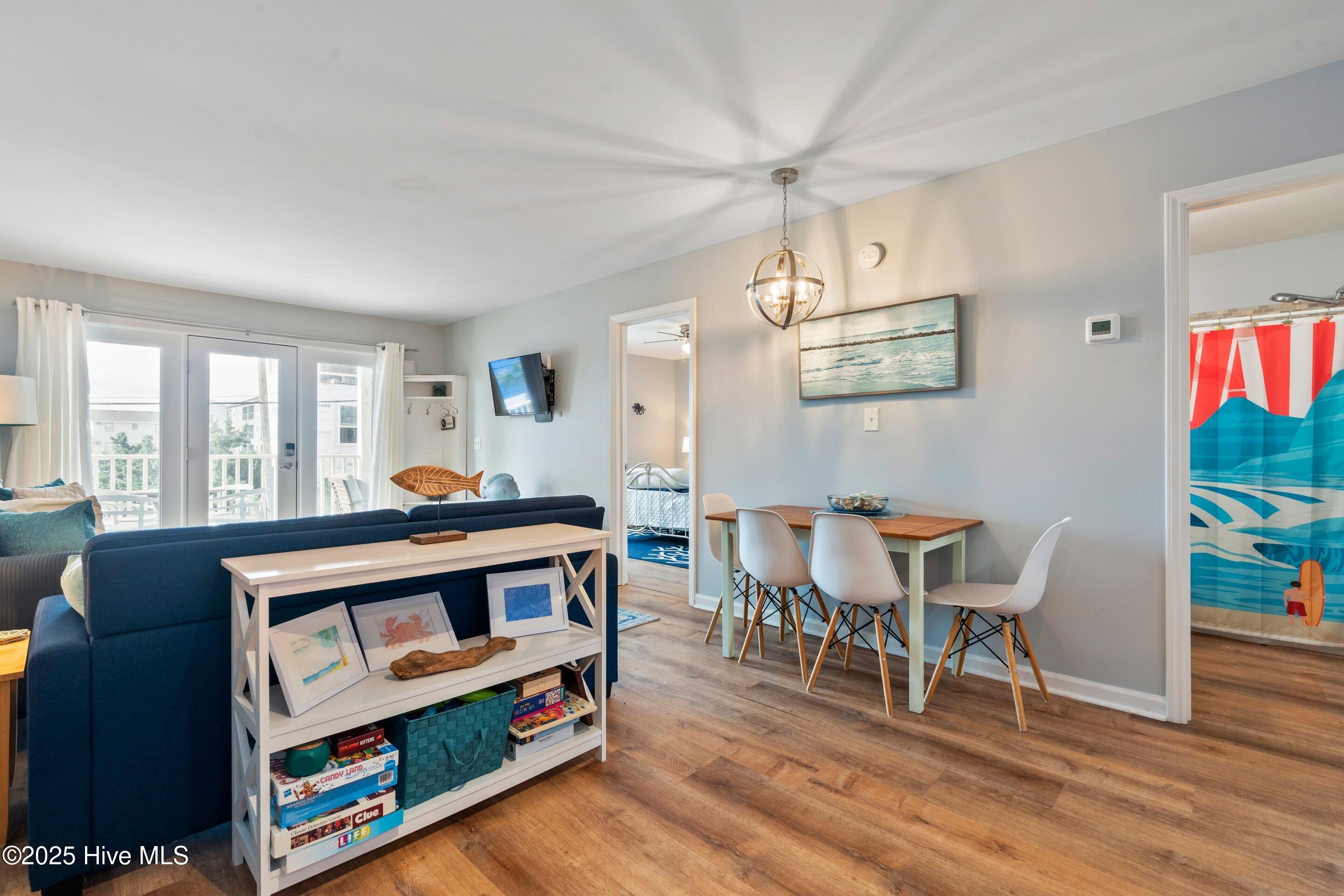 100535688 | Photo 13