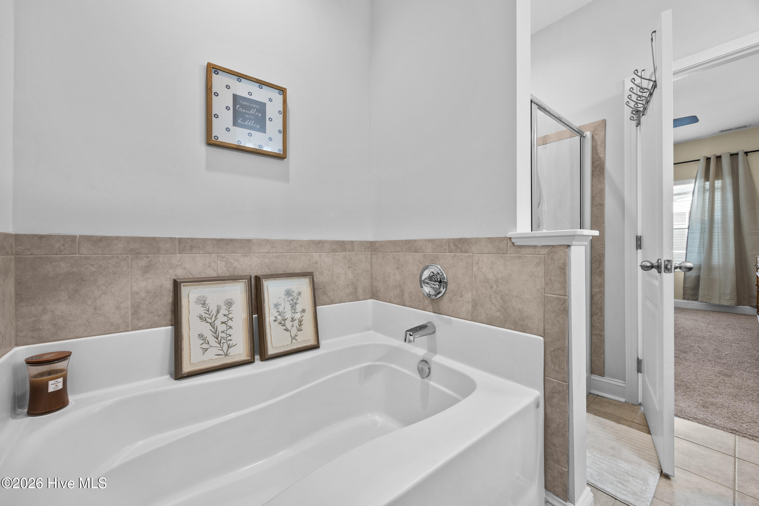 100555310 | Photo 24