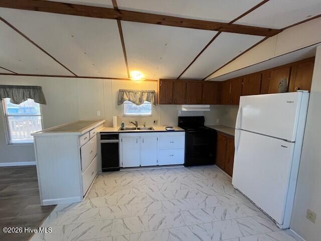 100553659 | Photo 19