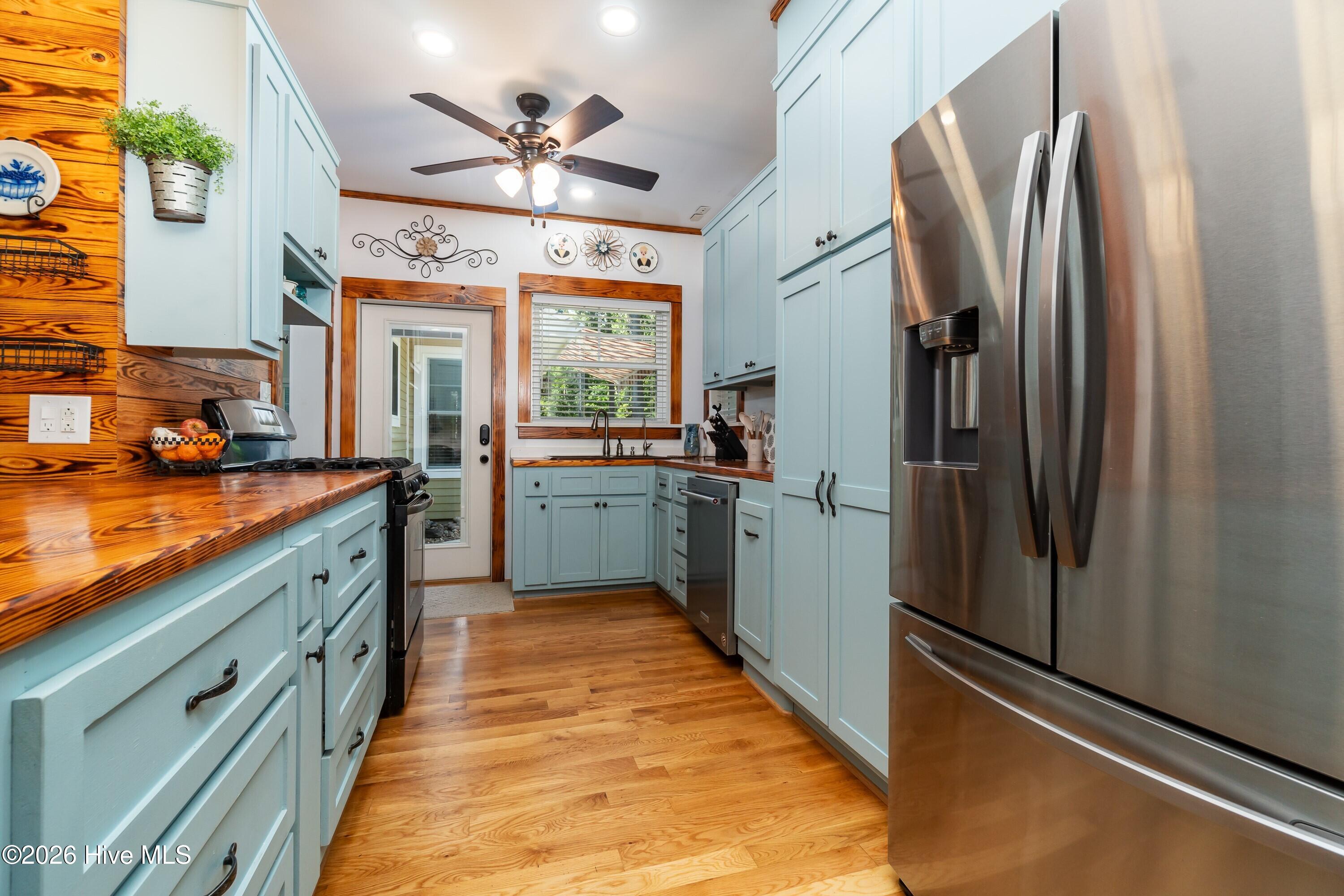 1406 Seafarer Drive,Oriental