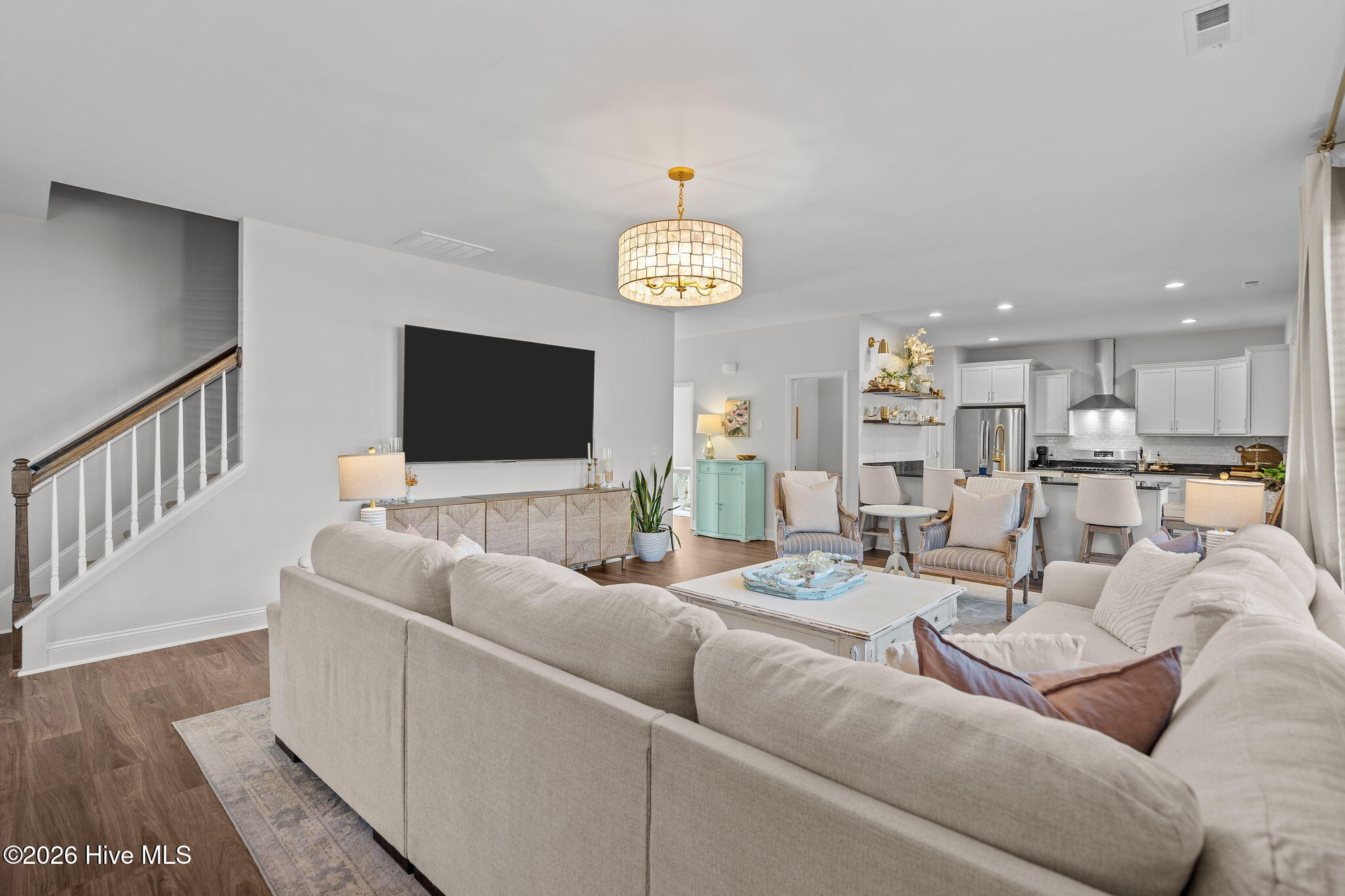 100551440 | Photo 21