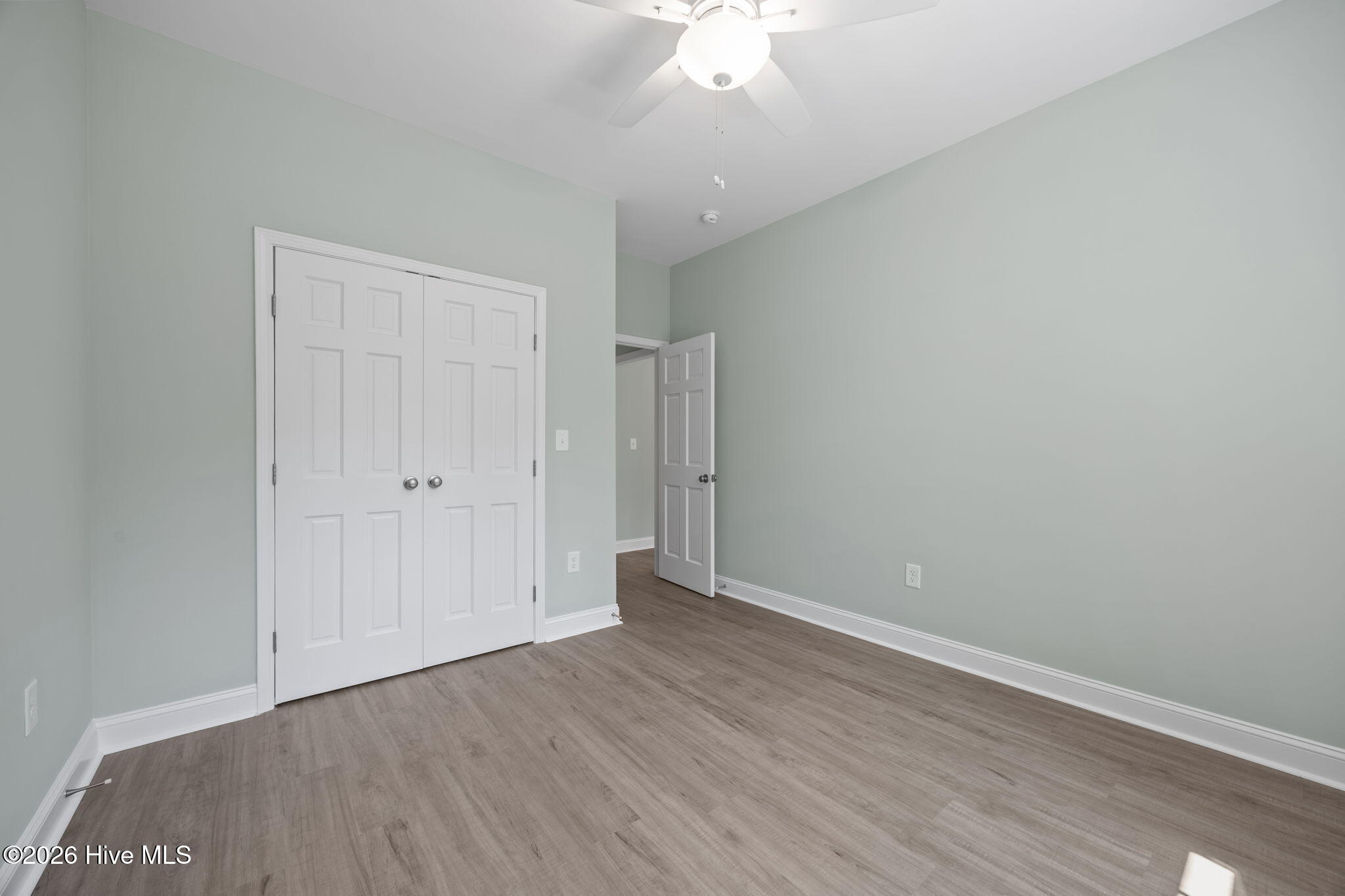 100568646 | Photo 24