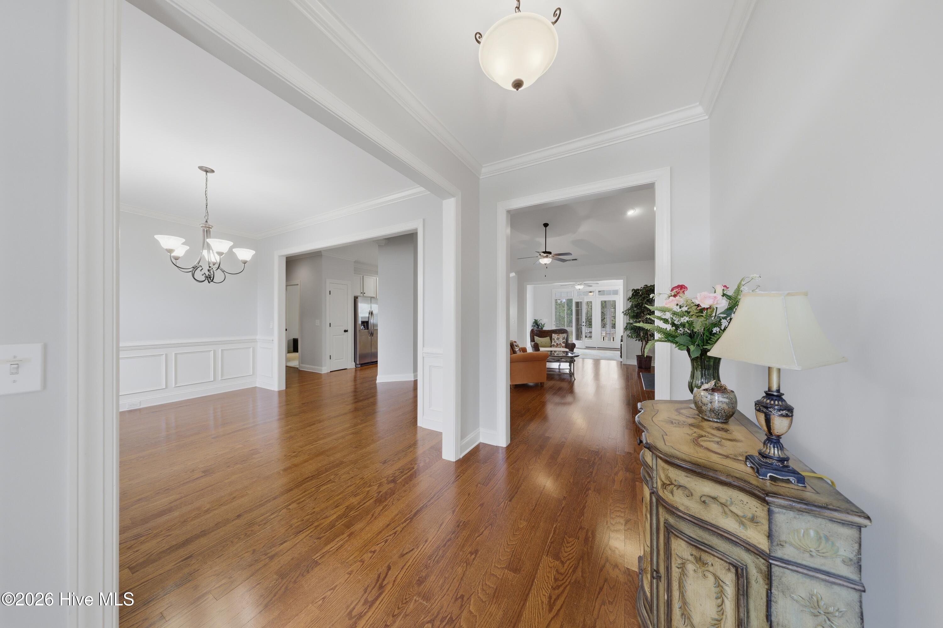 100565162 | Photo 13